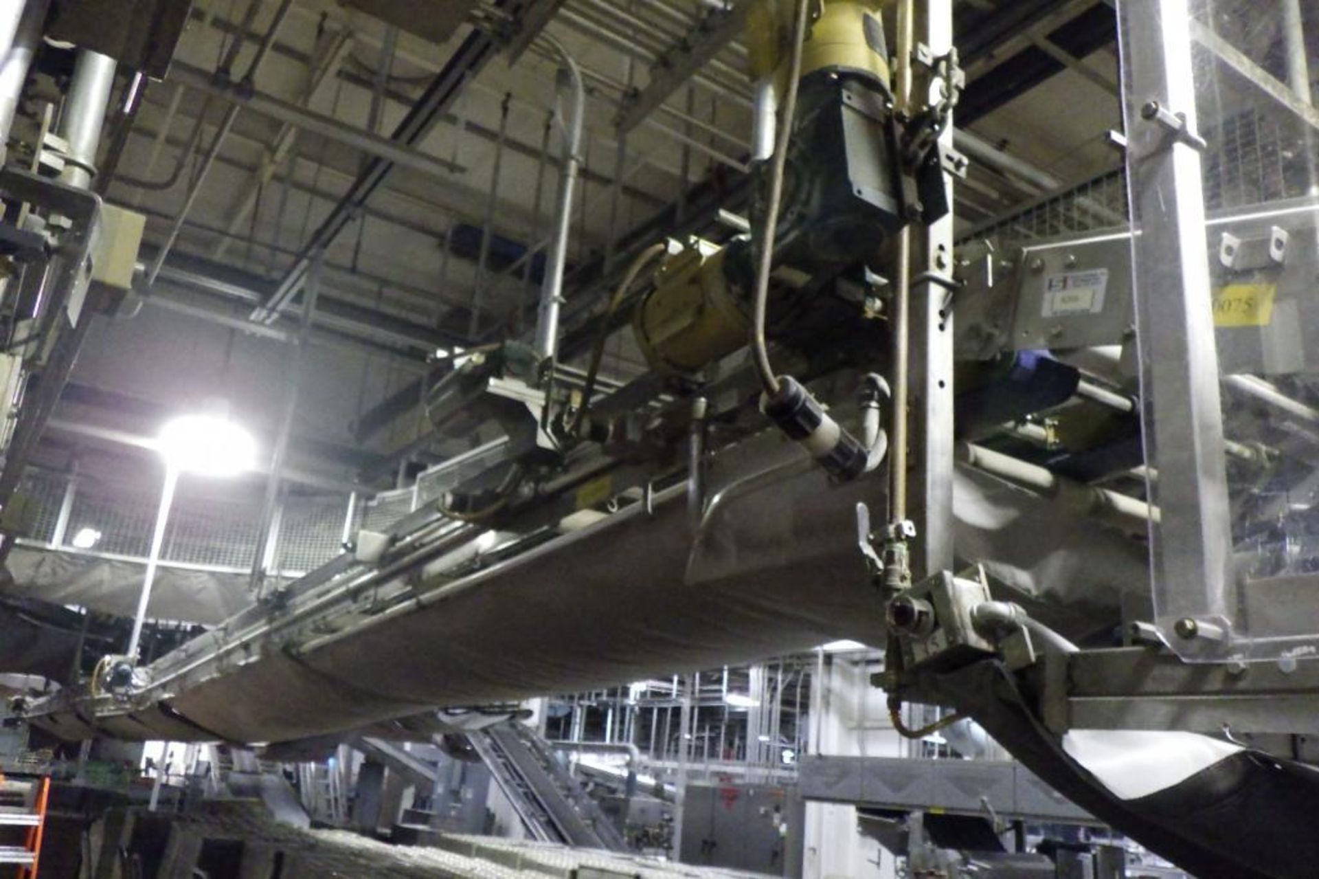 Stewart systems overhead conveyor - Image 6 of 29