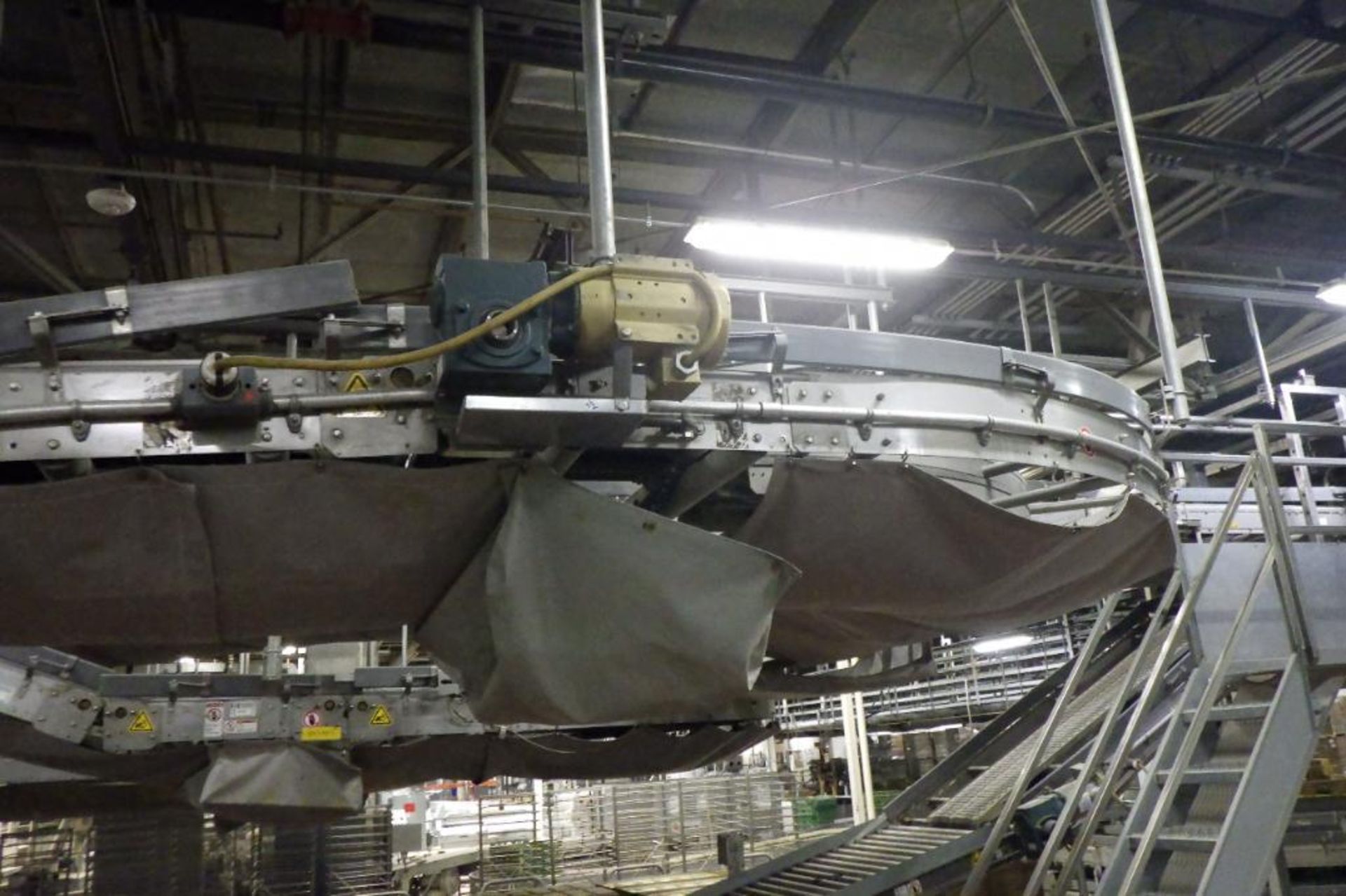 Stewart systems empty pan conveyor - Image 22 of 27