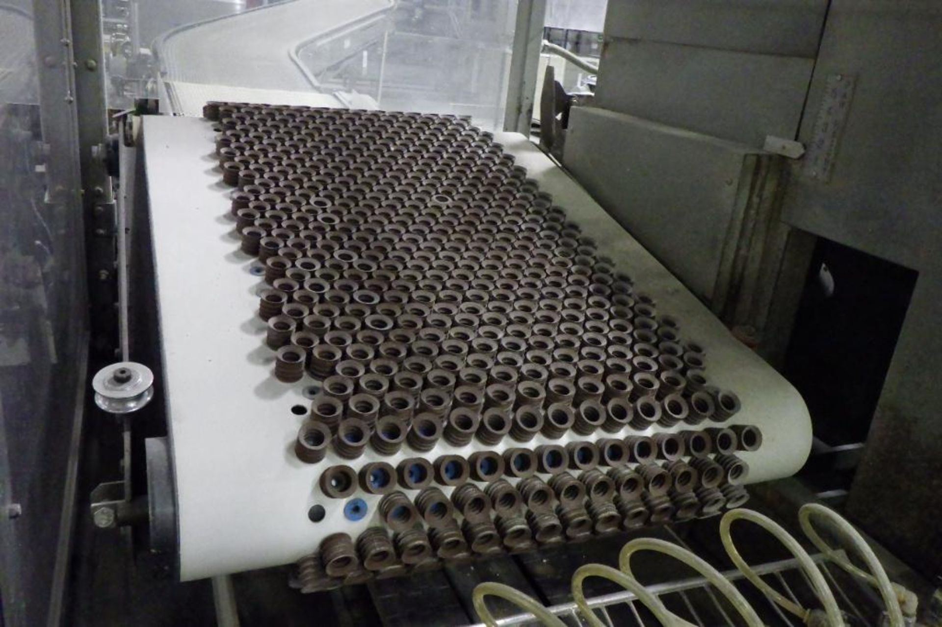 Stewart Systems depanner with conveyor - Image 16 of 27