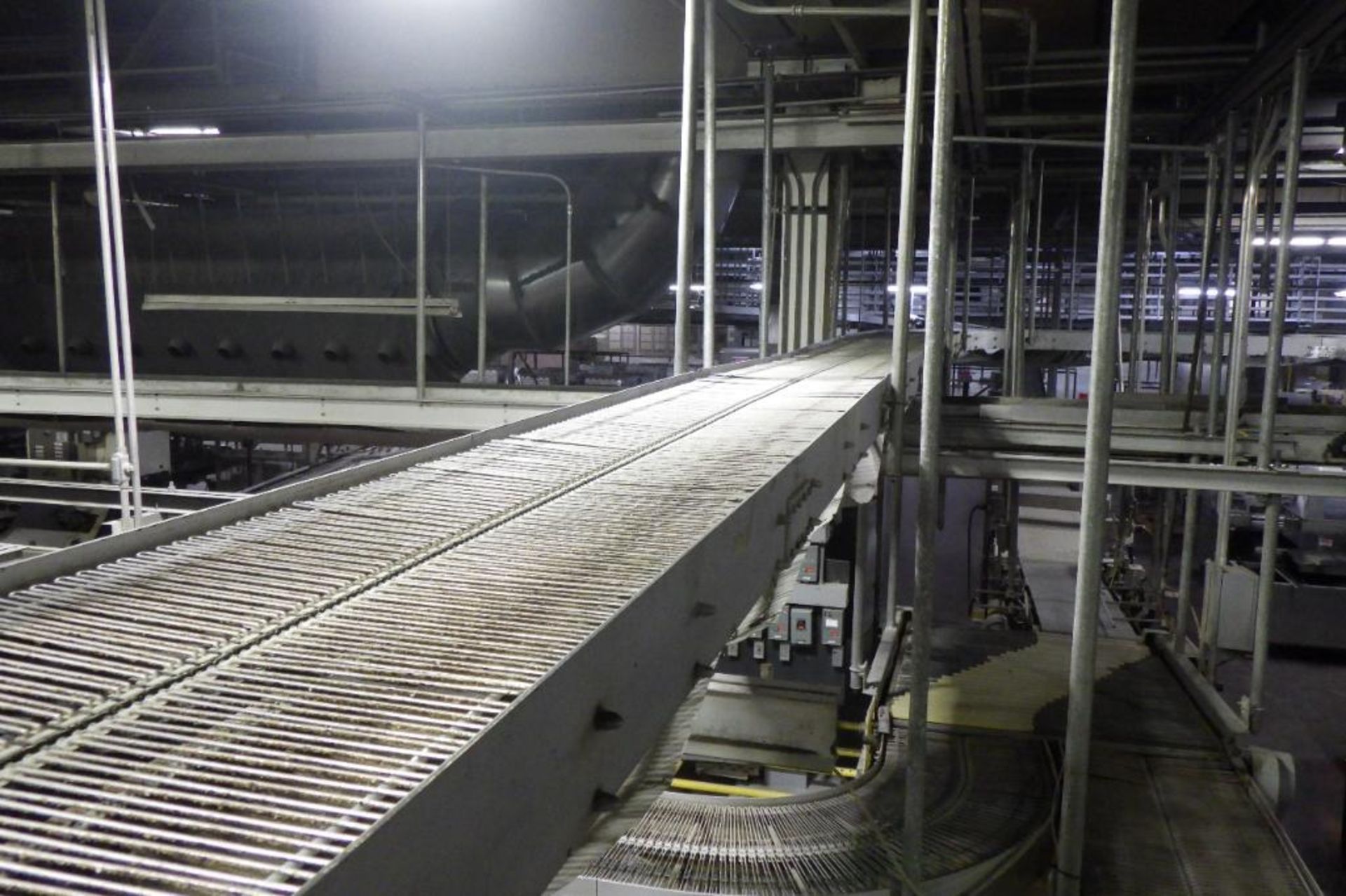 Stewart systems racetrack cooling conveyor - Image 6 of 32