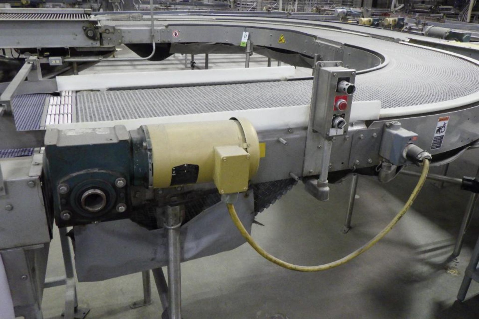 Stewart System 180 degree conveyor - Image 5 of 10