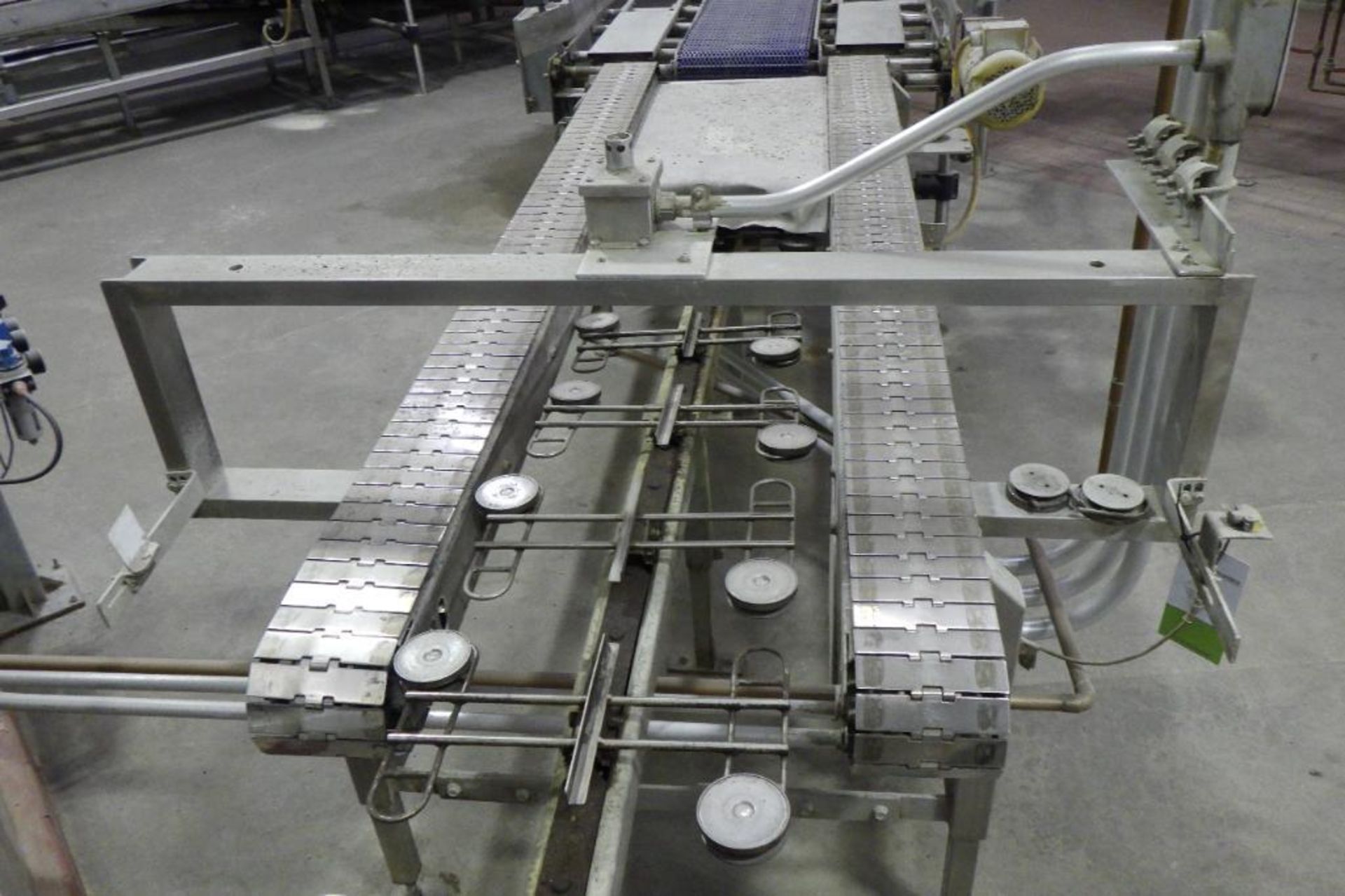 Pan conveyor - Image 2 of 6