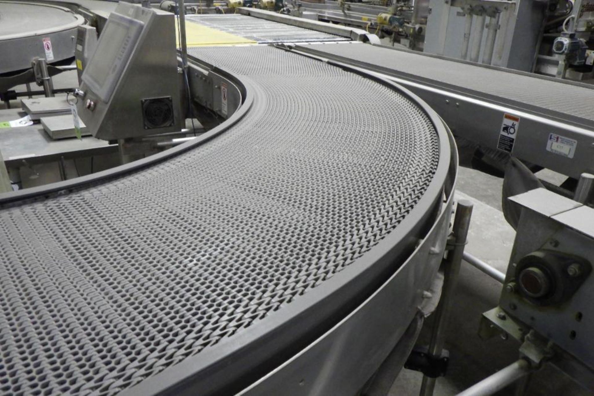 Stewart System 90 degree conveyor - Image 6 of 11