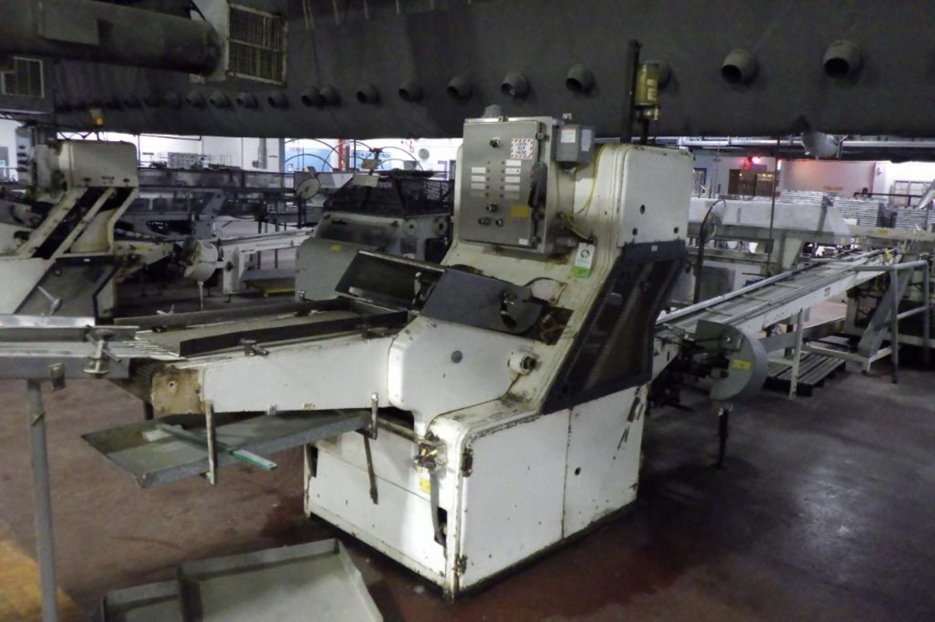 Bread loaf slicing and packing line - Image 16 of 33