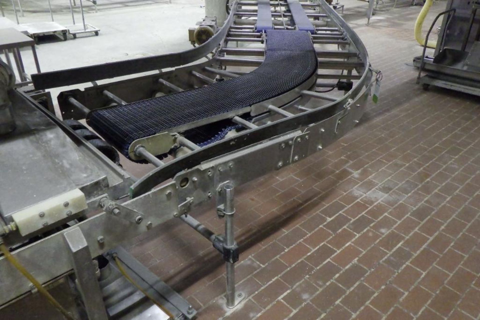 Pan conveyor - Image 2 of 6