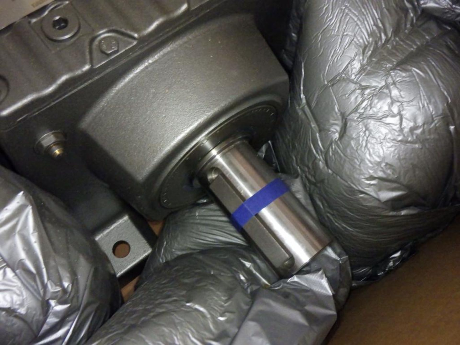 Unused SEW-Eurodrive motor and gearbox - Image 3 of 8