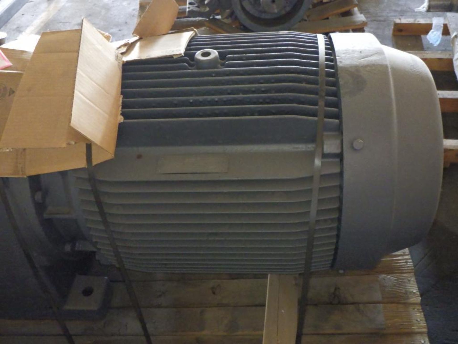 Rebuilt motor and gearbox - Image 7 of 10