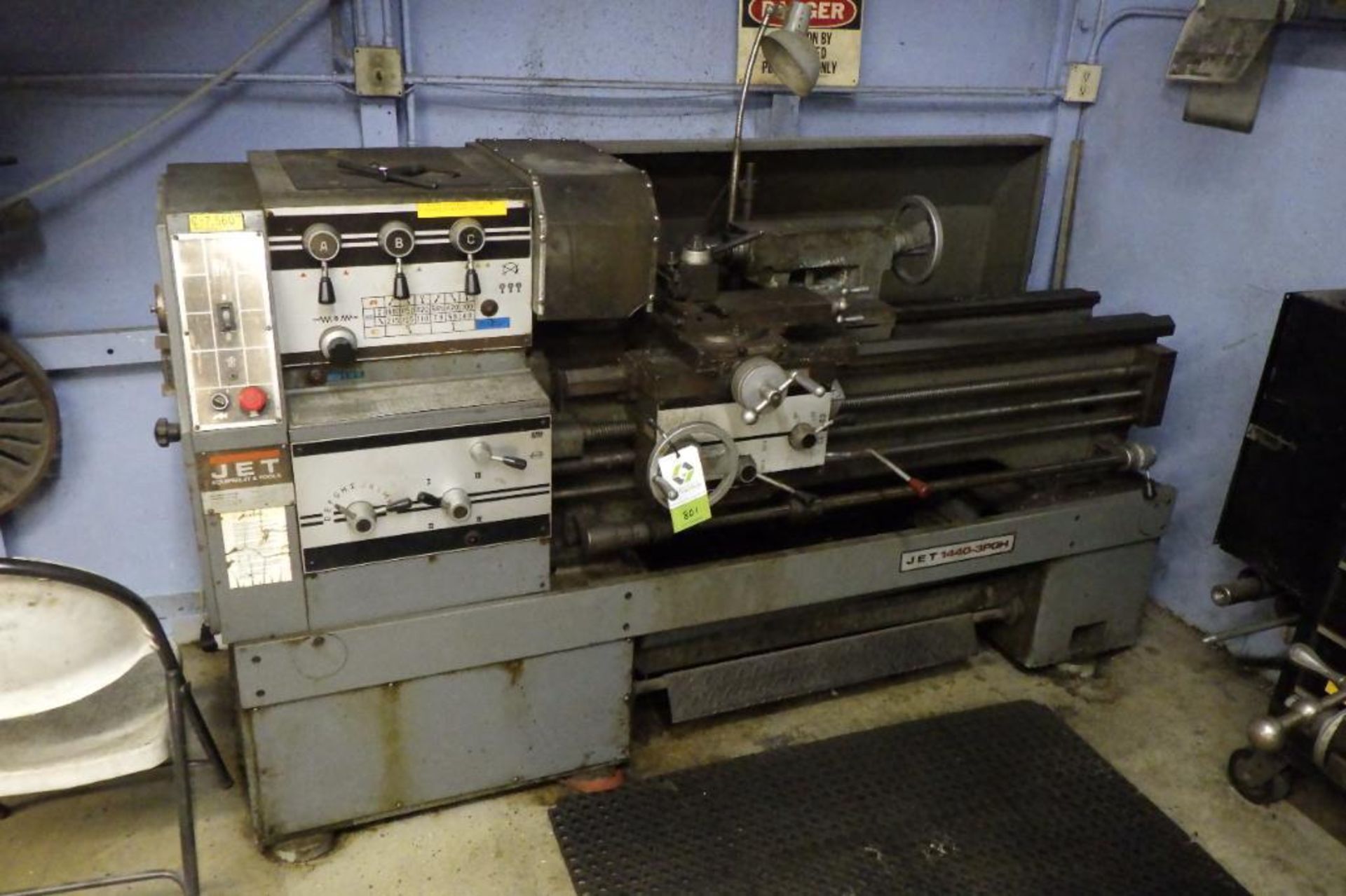 Jet geared head engine lathe