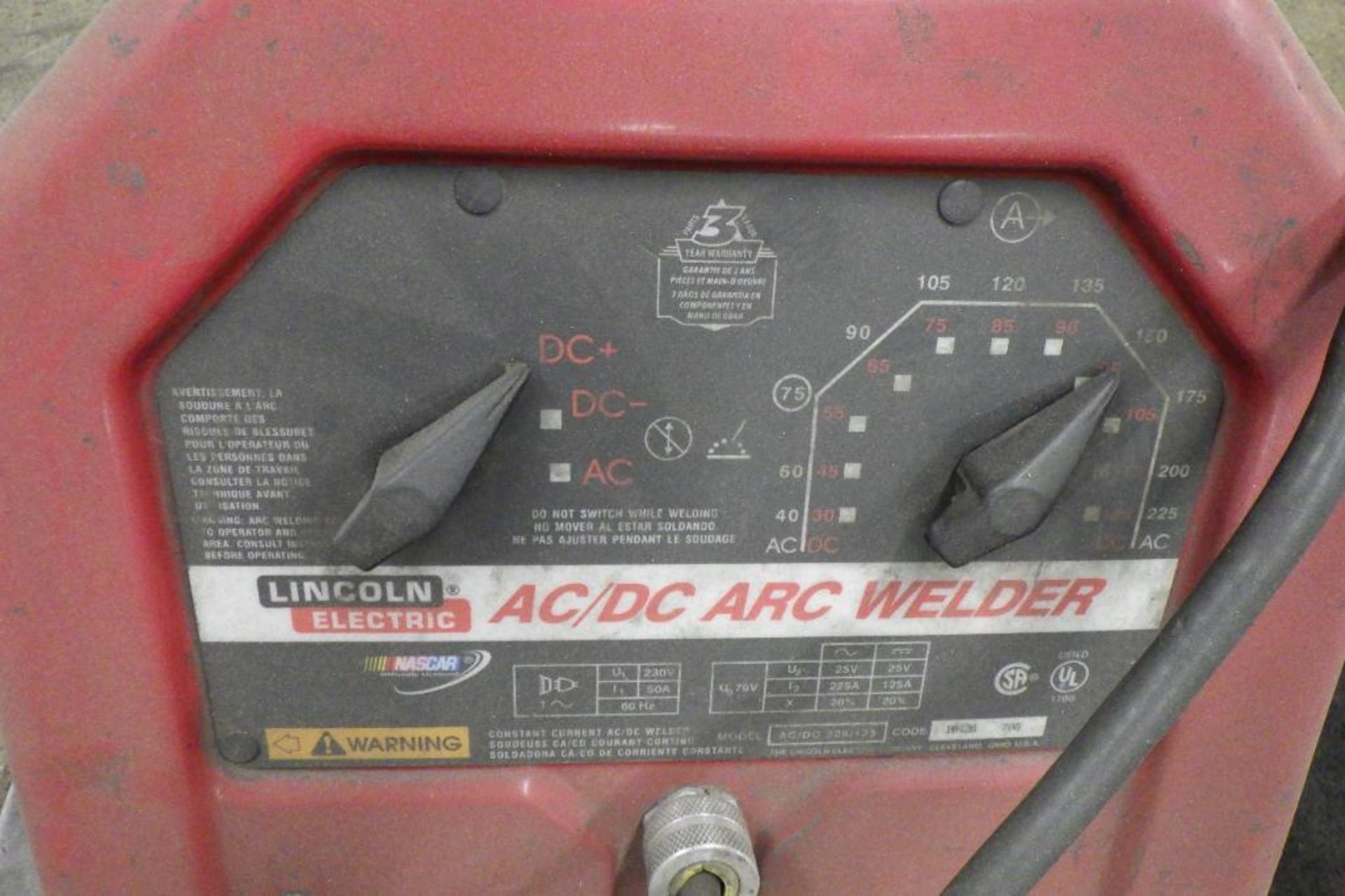 Lincoln AC/DC arc welder - Image 5 of 12