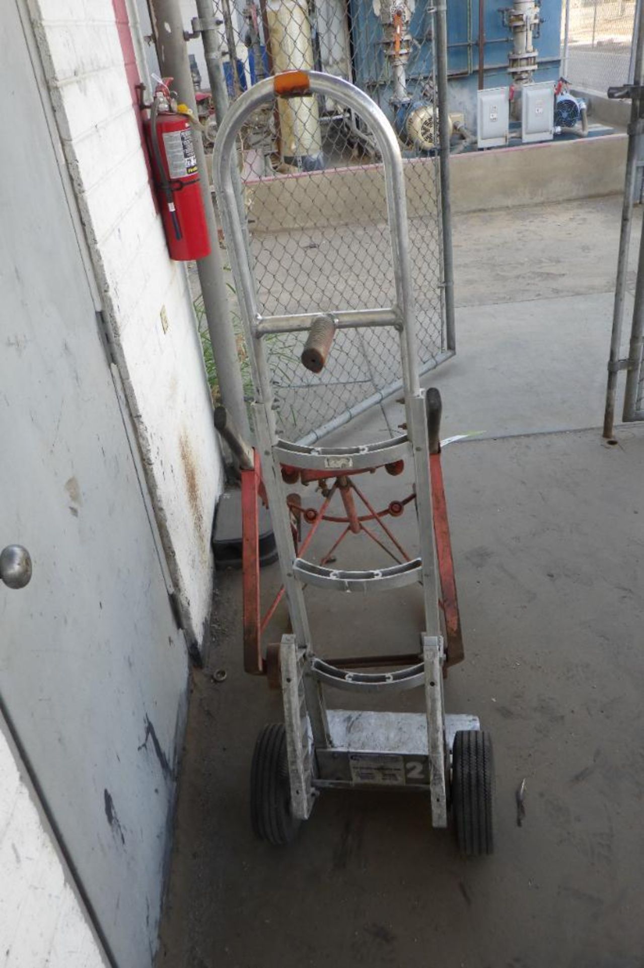 Barrel cart and 2-wheel dolly (LOT) - Image 5 of 5