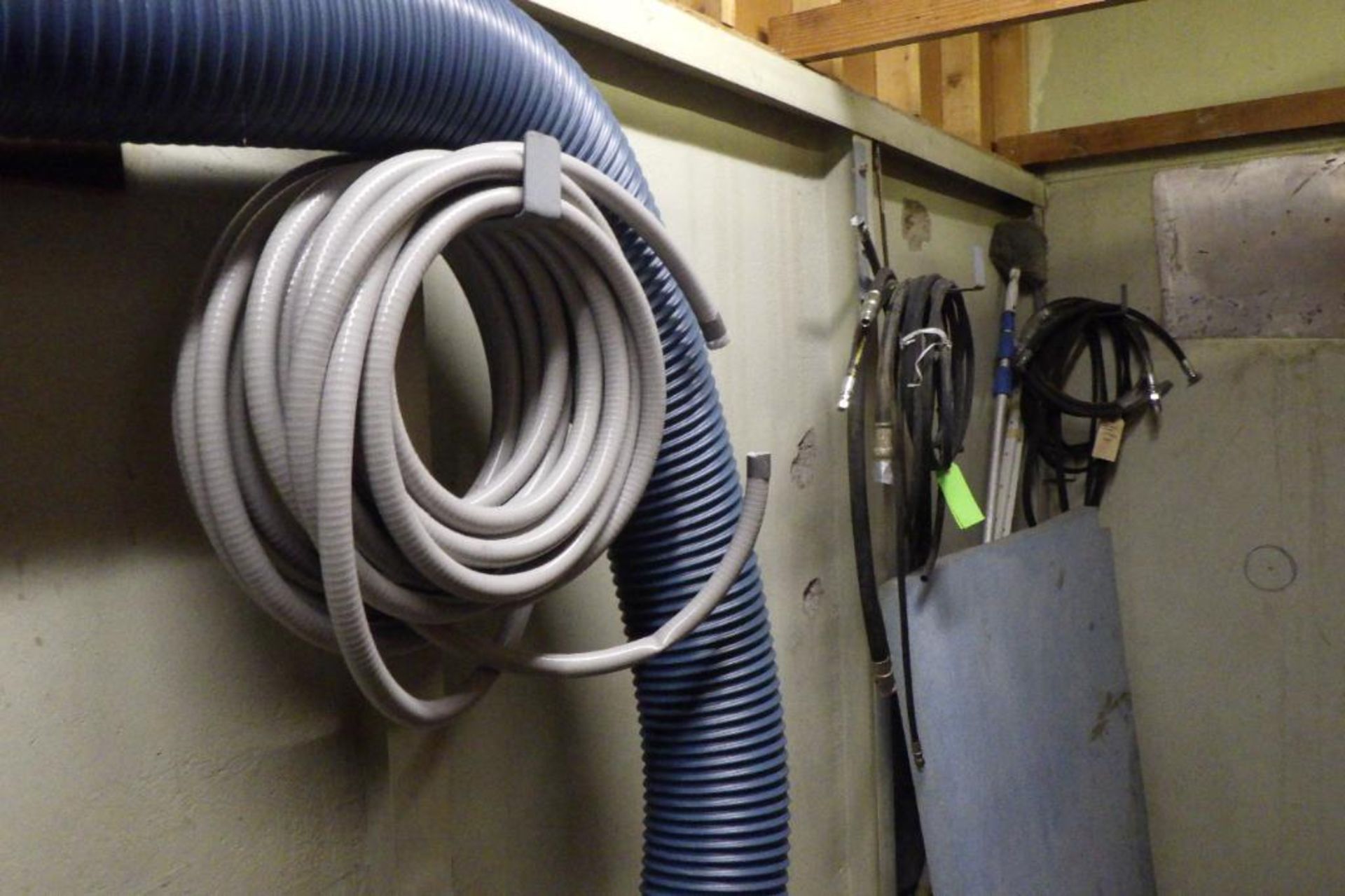 Lot of assorted hoses - Image 5 of 5