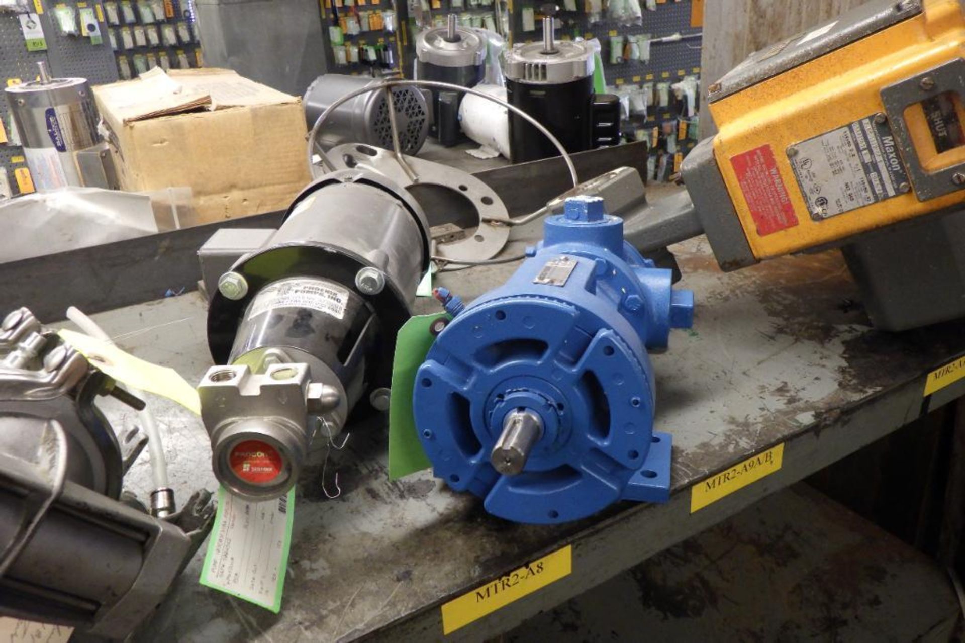 Lot of assorted pumps and motors - Image 12 of 15