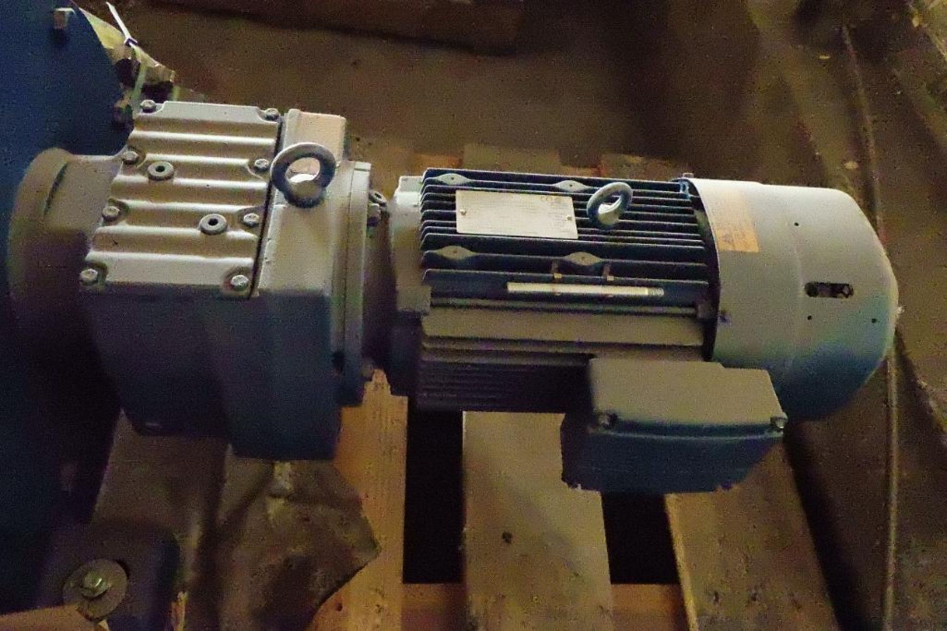 Unused SEW-Eurodrive motor and gearbox - Image 4 of 8