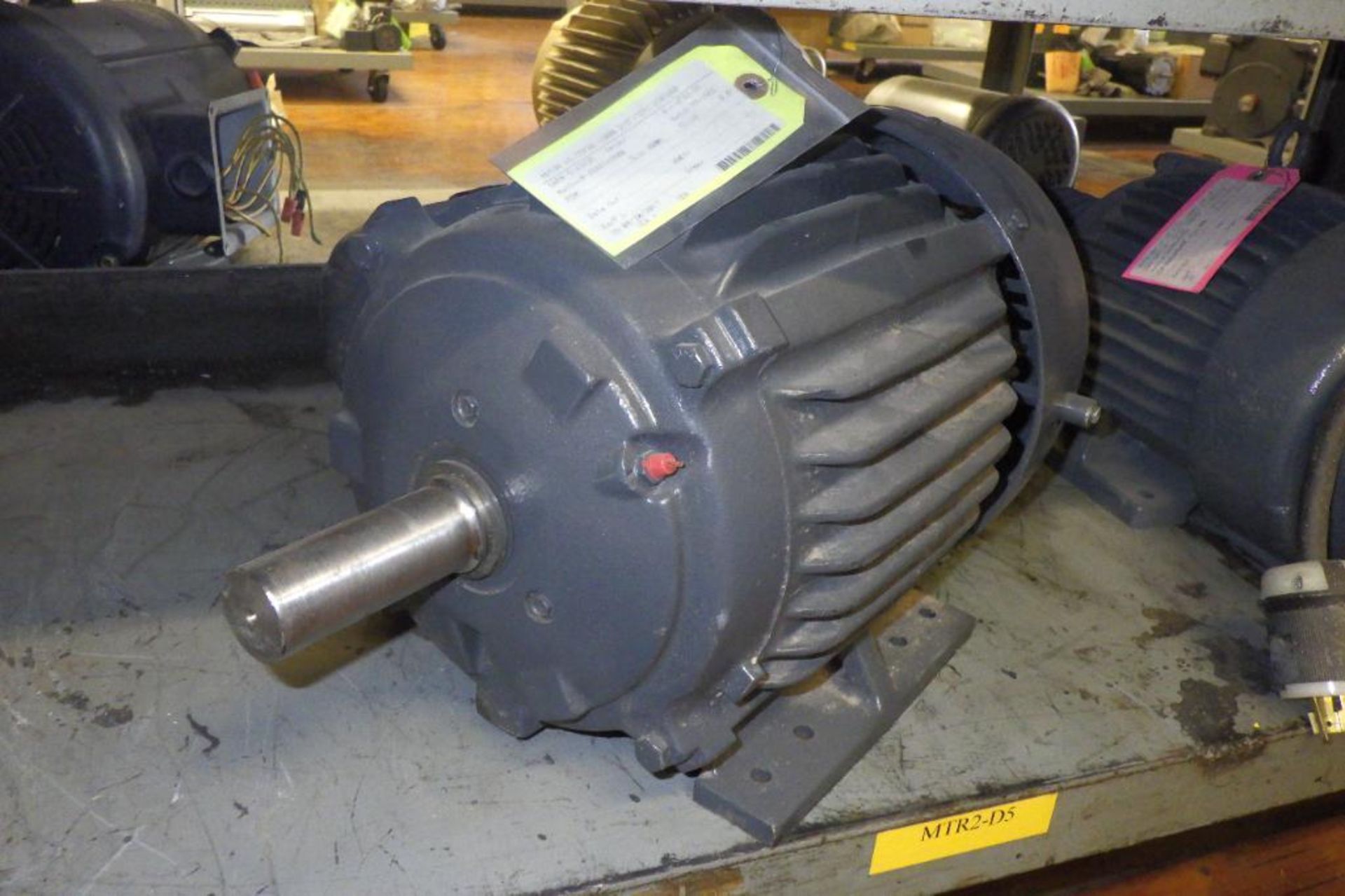 Lot of assorted AC motors - Image 3 of 4