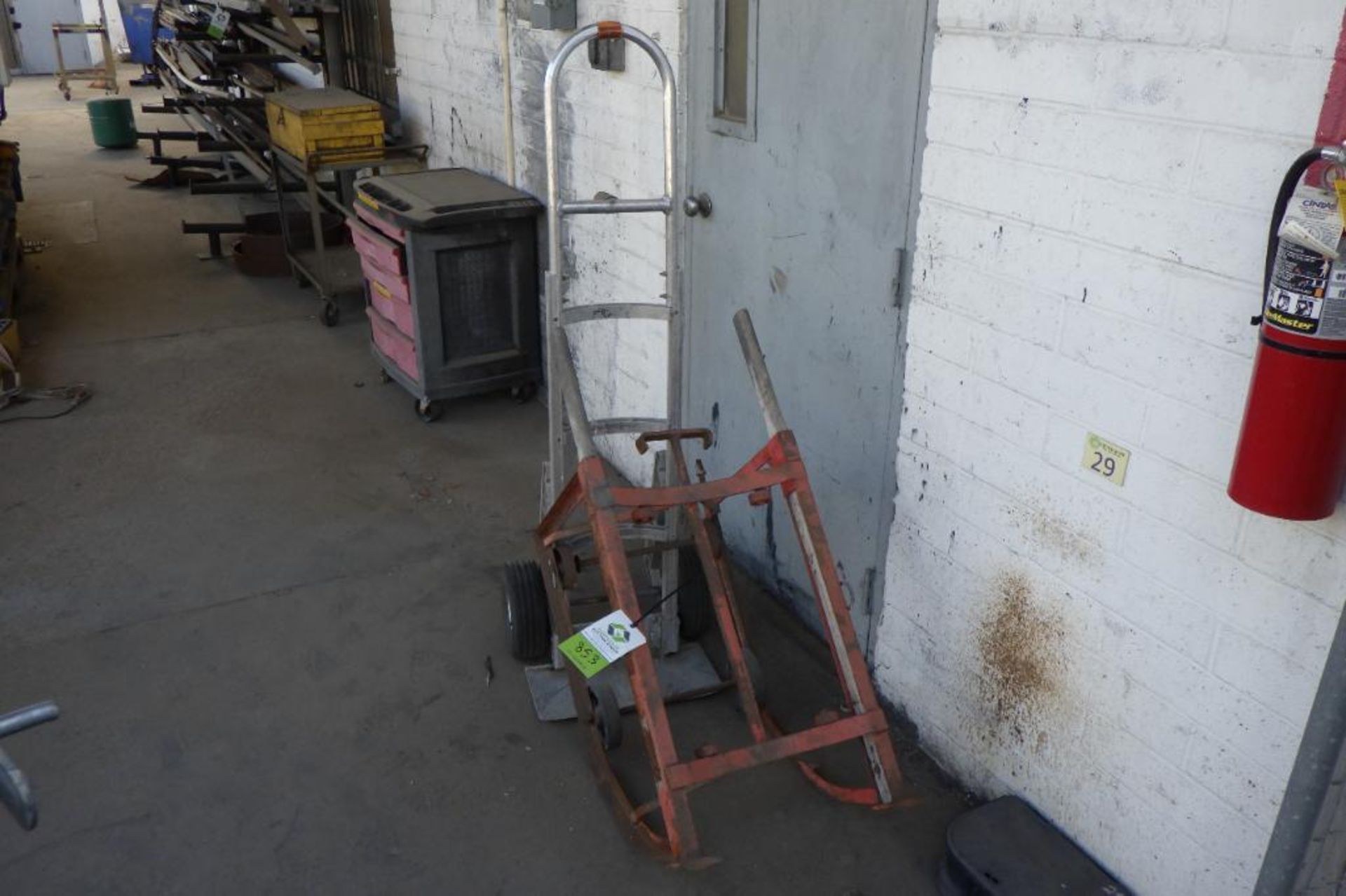 Barrel cart and 2-wheel dolly (LOT)