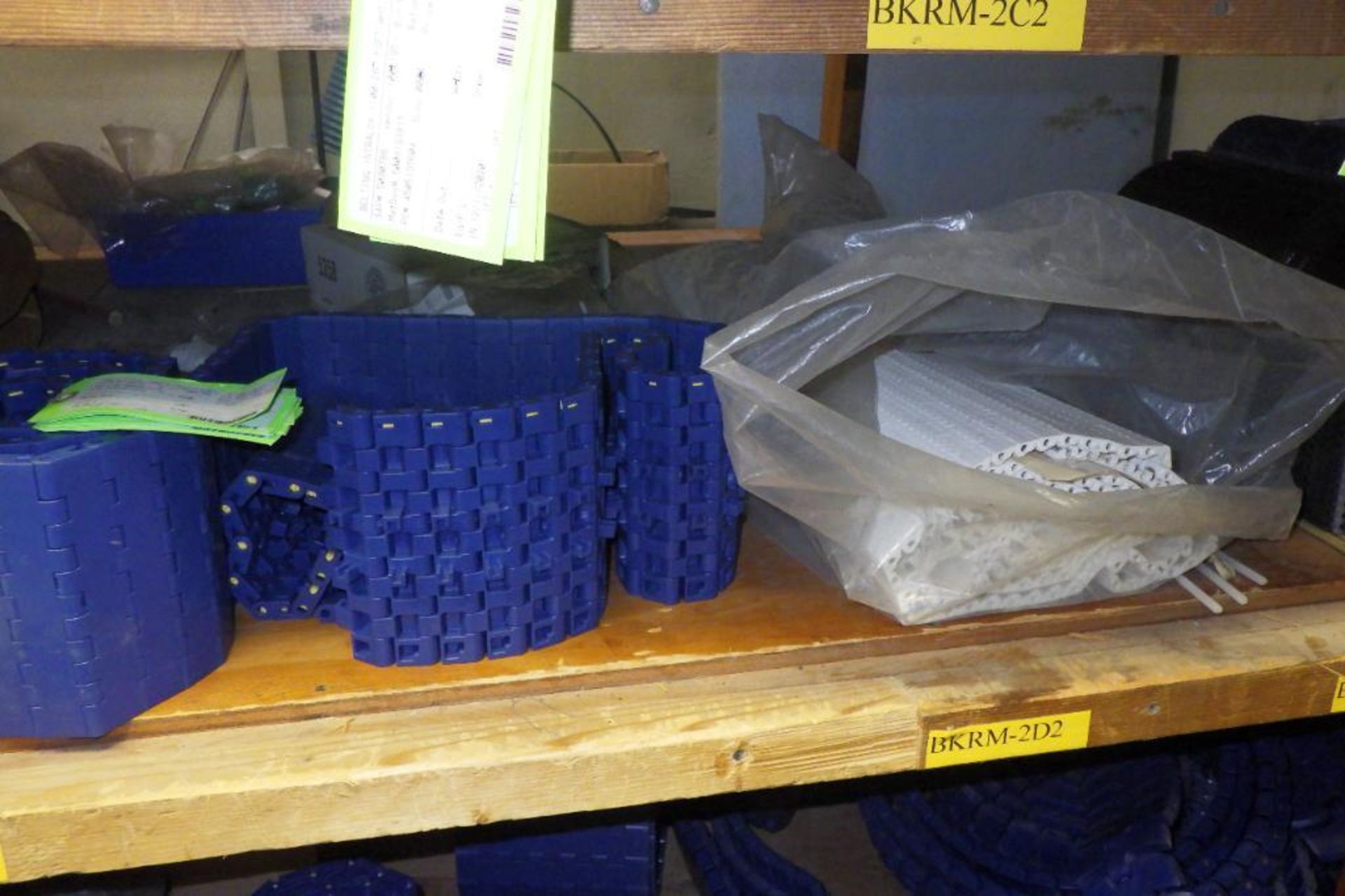 Contents of one section of shelving - Image 8 of 12
