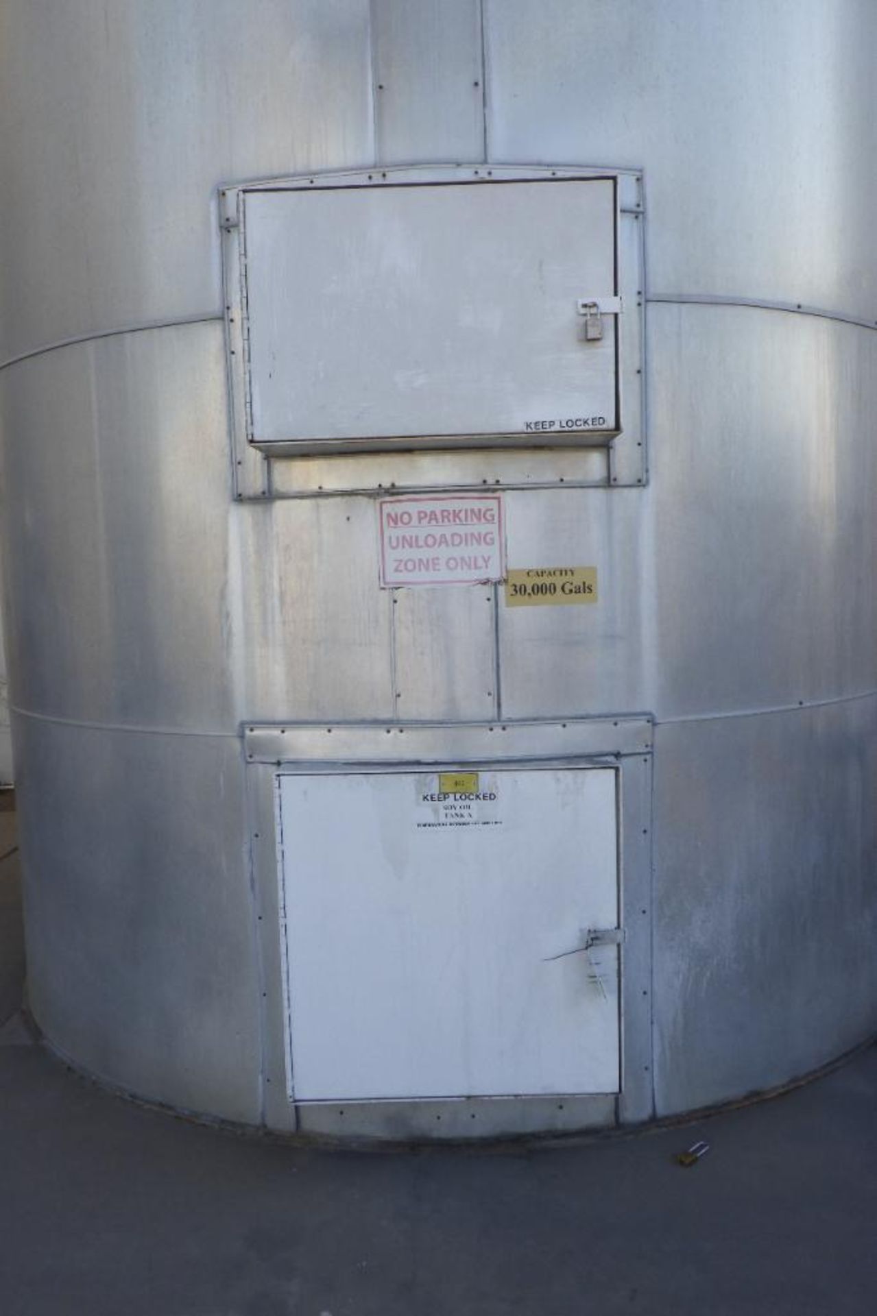 Soy oil tank - Image 5 of 25