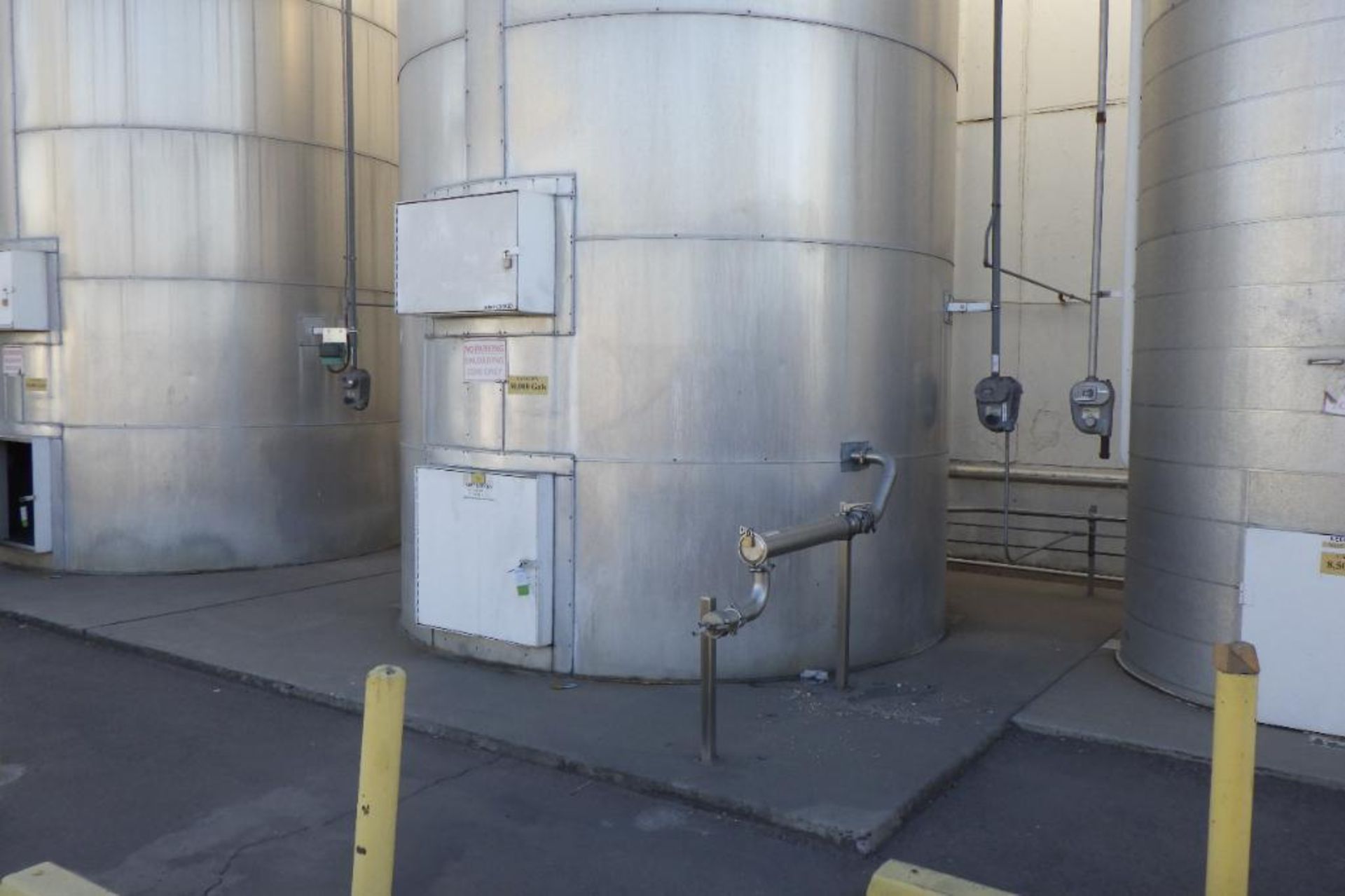 Soy oil tank - Image 2 of 25