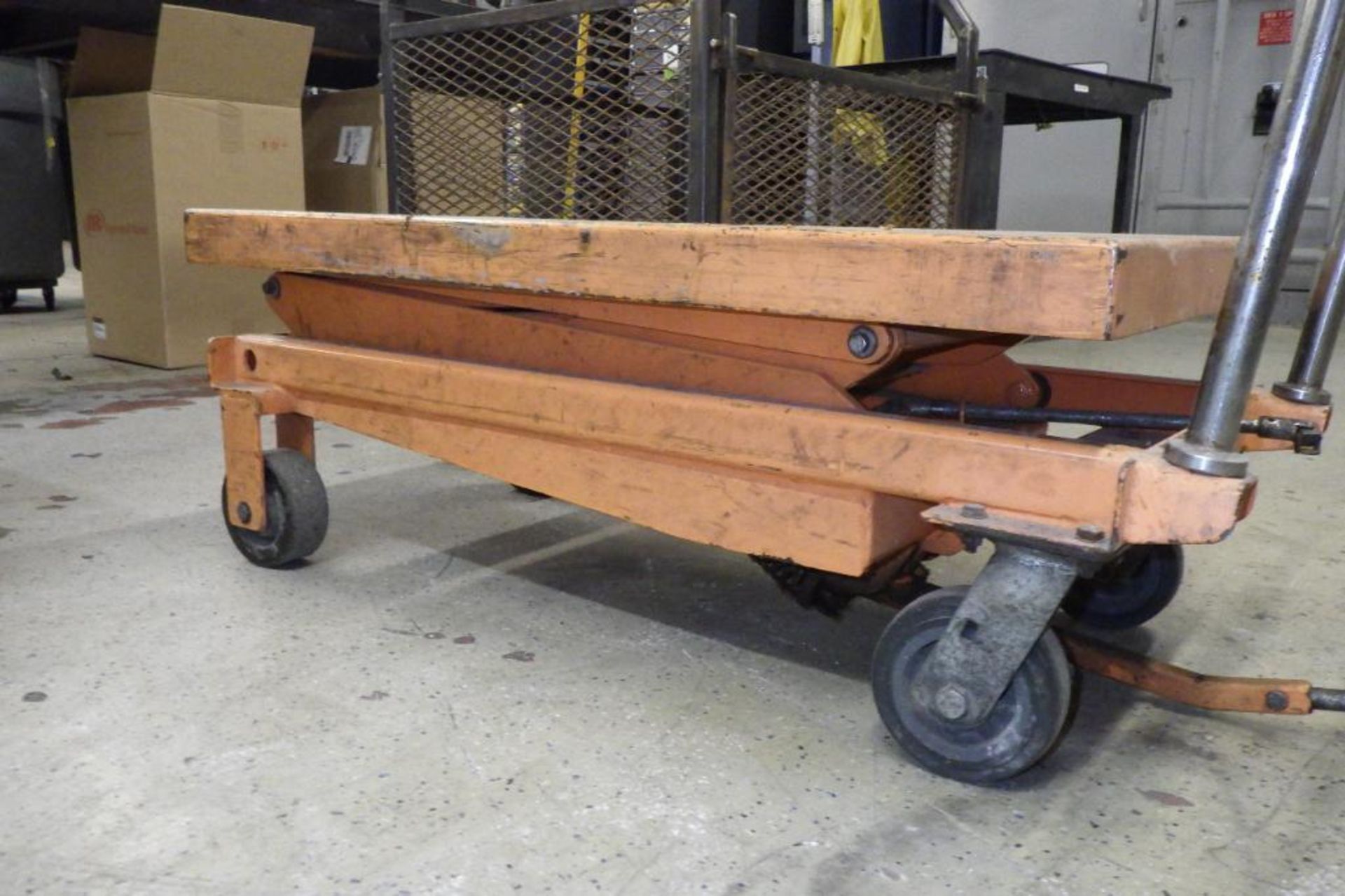 Scissor lift cart - Image 4 of 4