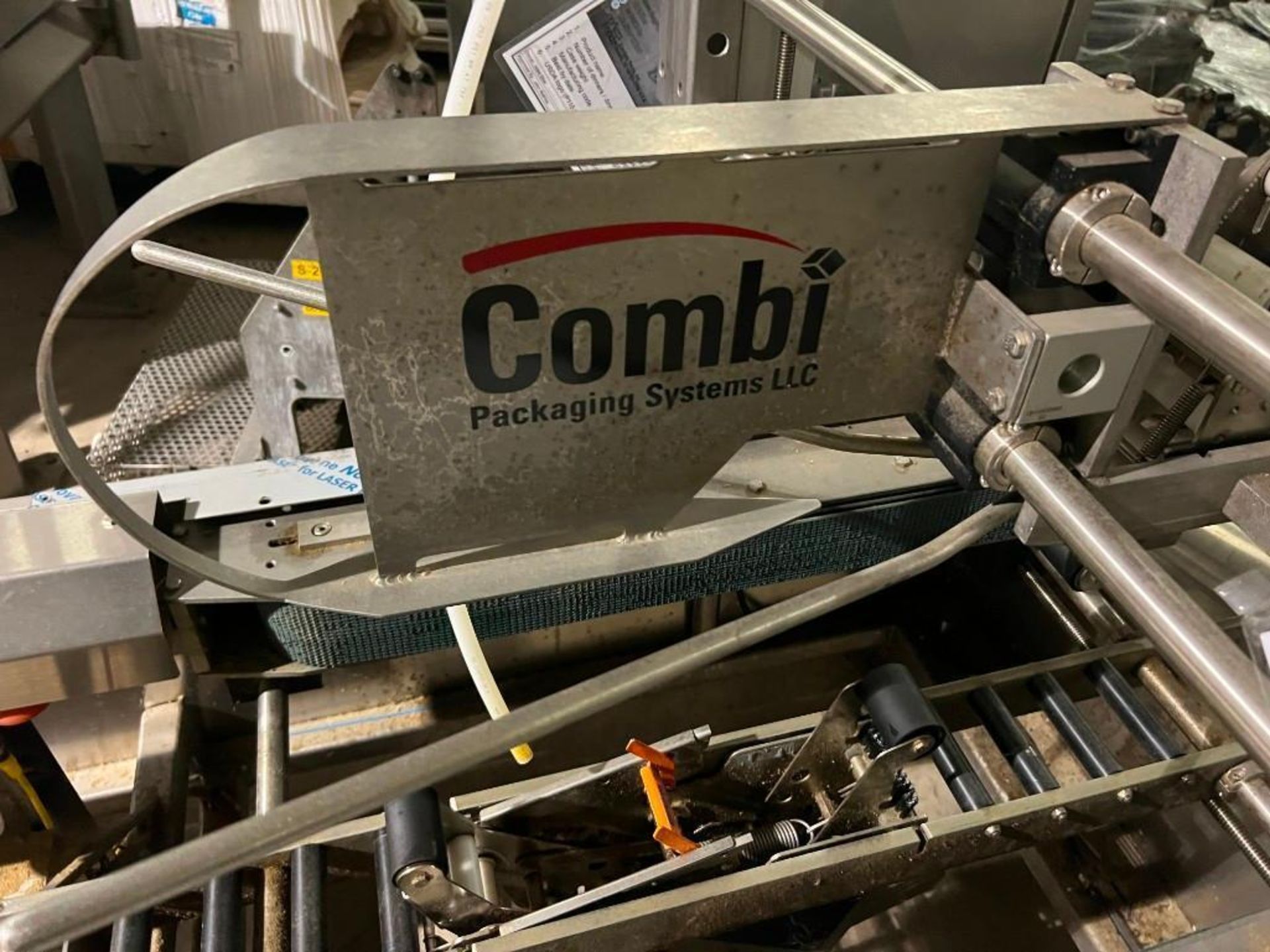 COMBI case sealer