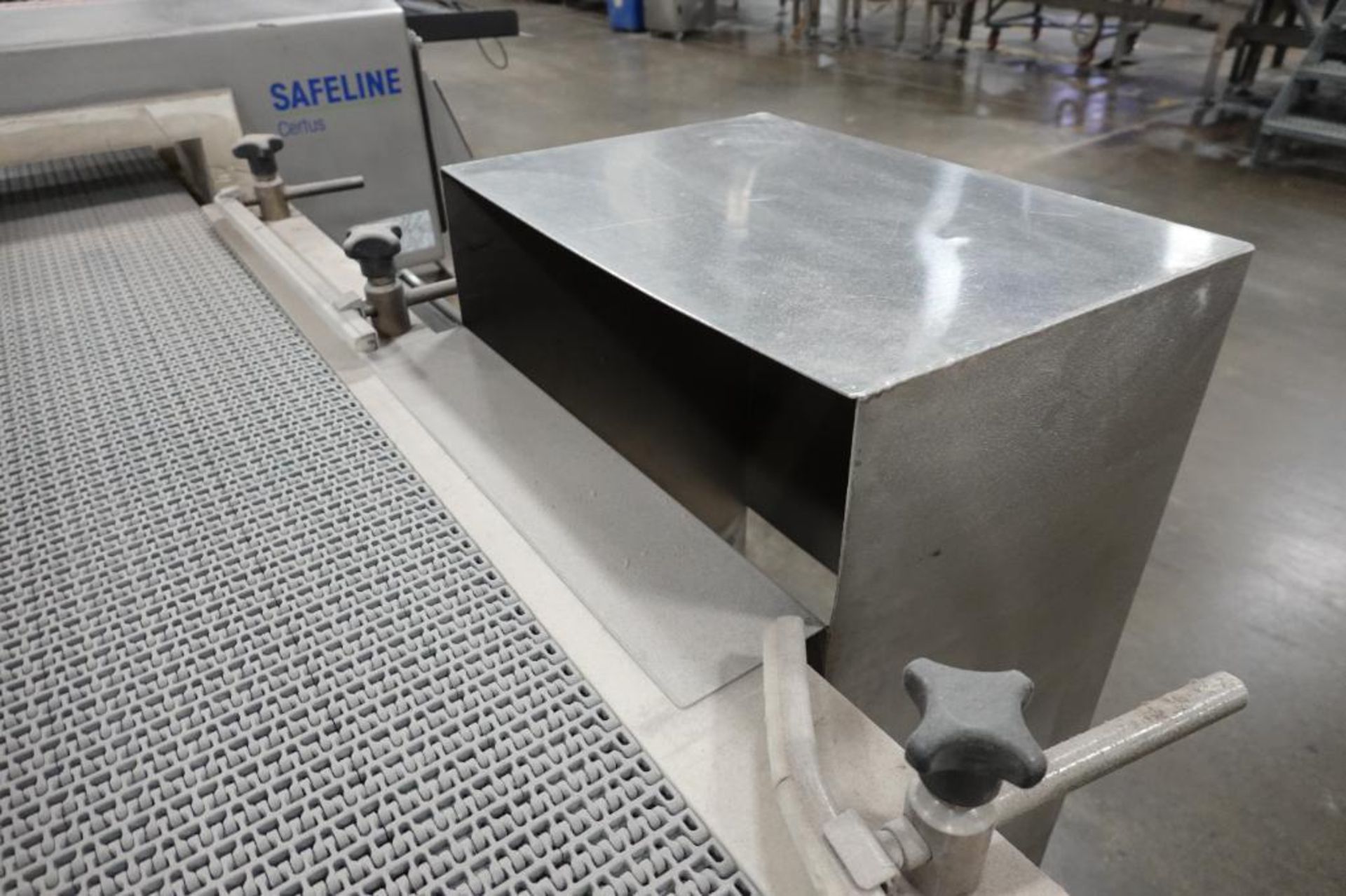2010 Safeline Certus metal detector with conveyor - Image 6 of 11