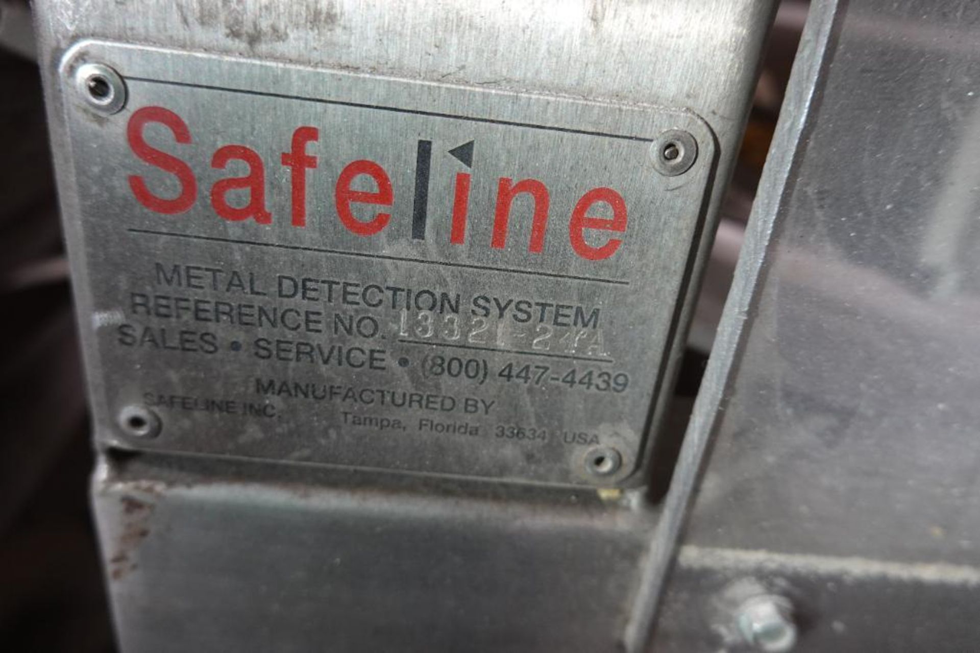 Safeline metal detector with incline conveyor - Image 8 of 10