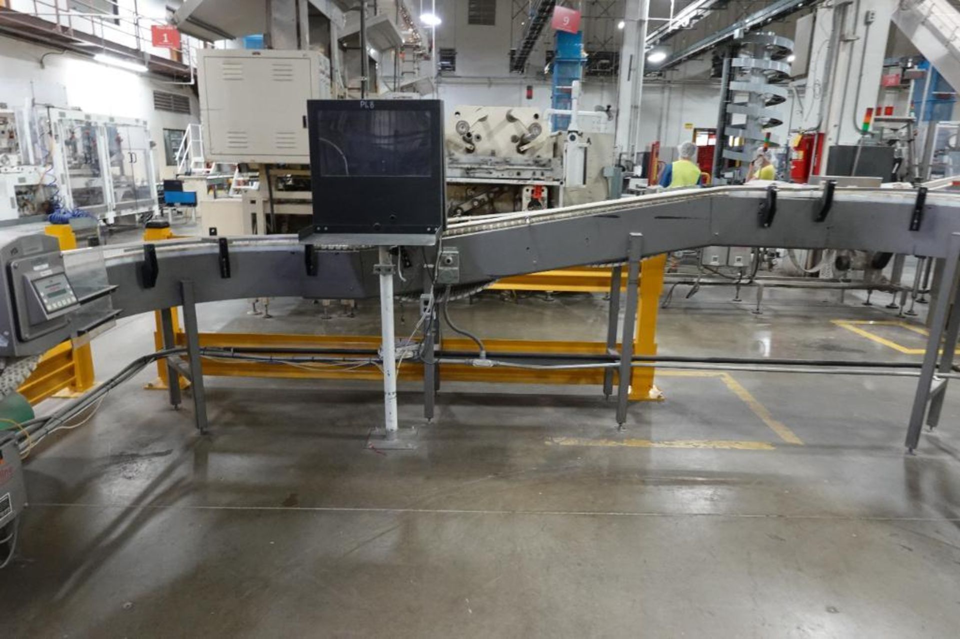 Safeline metal detector with conveyor - Image 2 of 14