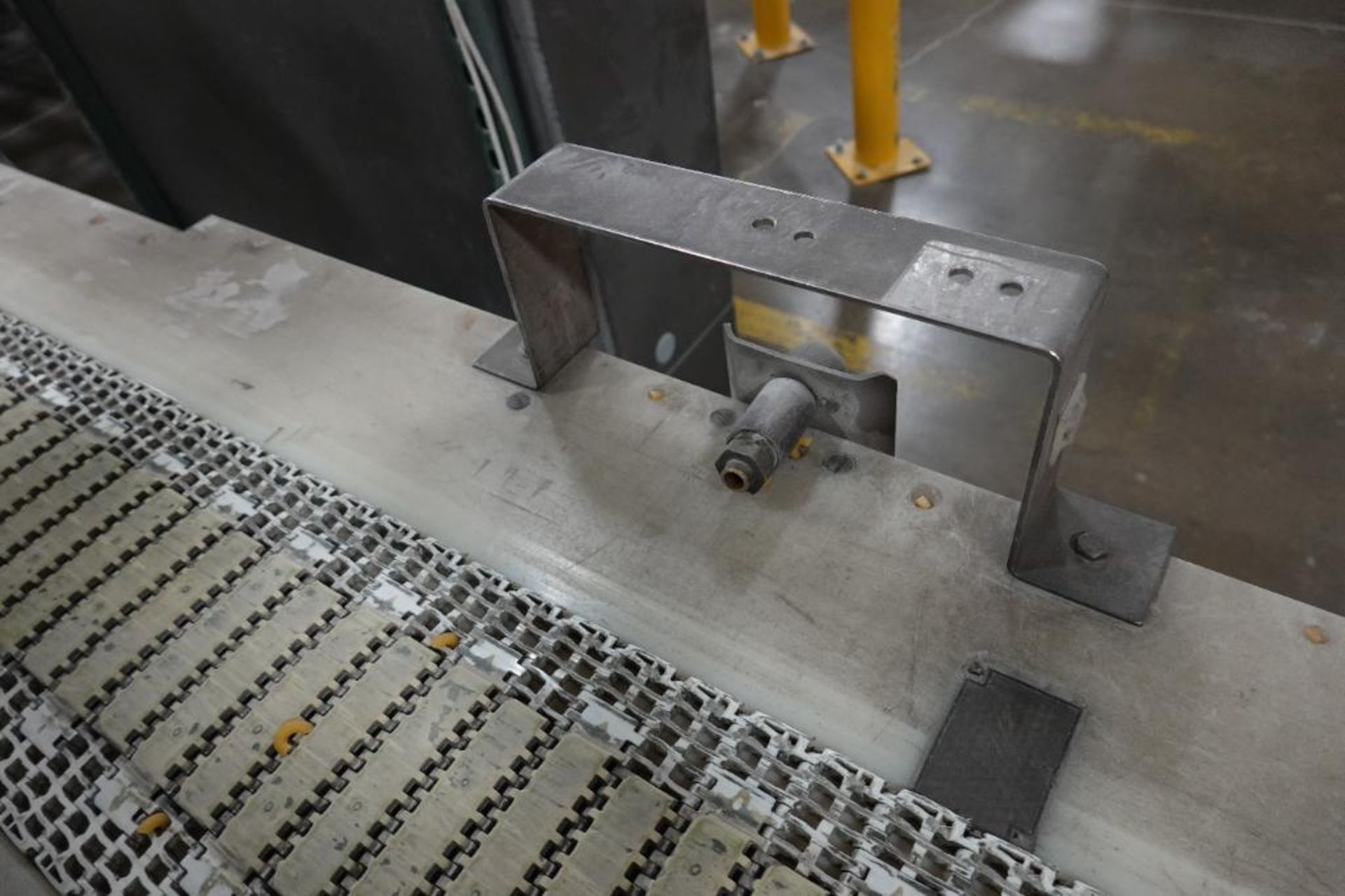 Safeline metal detector with conveyor - Image 7 of 12