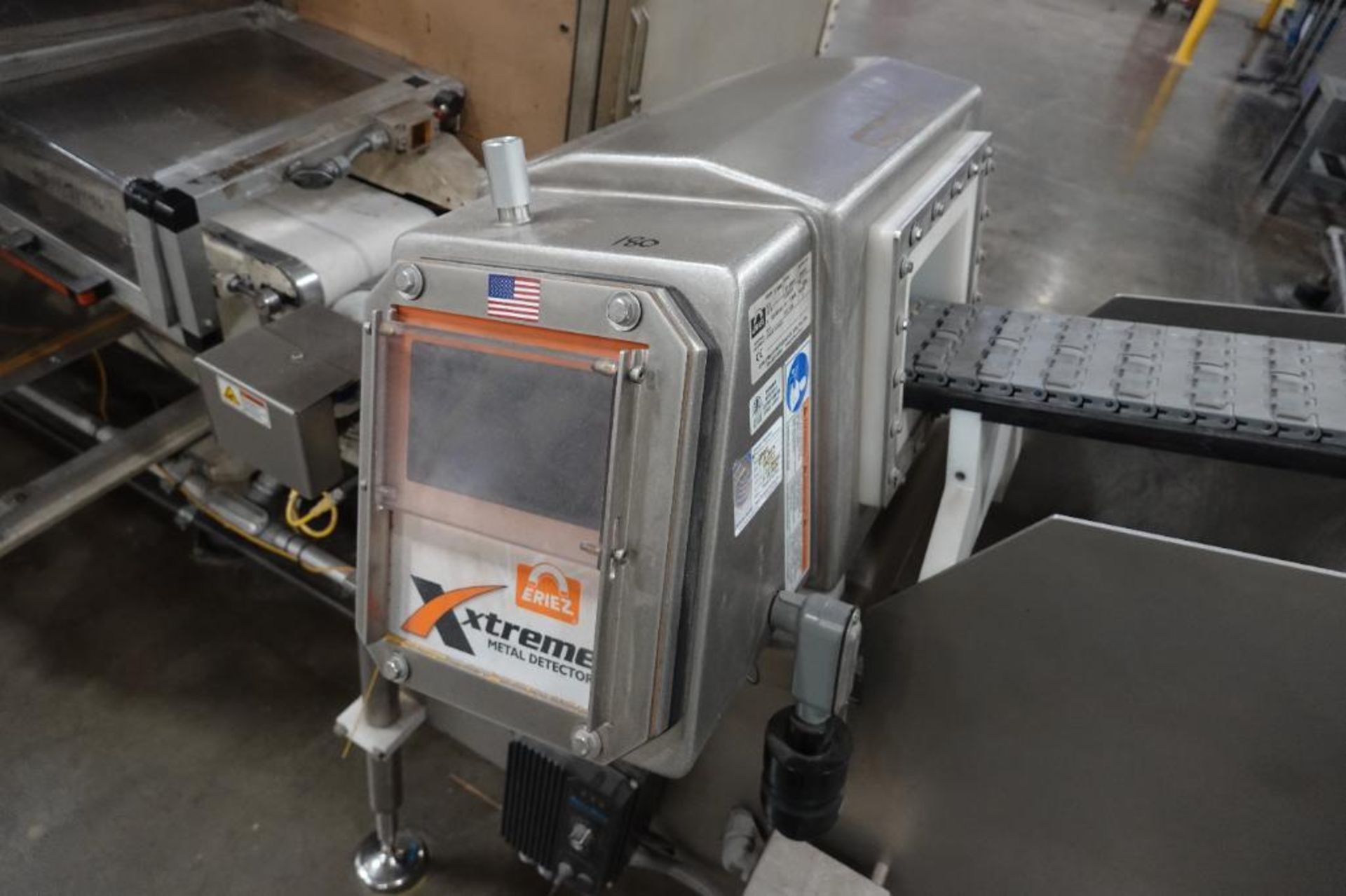 Eriez metal detector with incline conveyor - Image 5 of 11