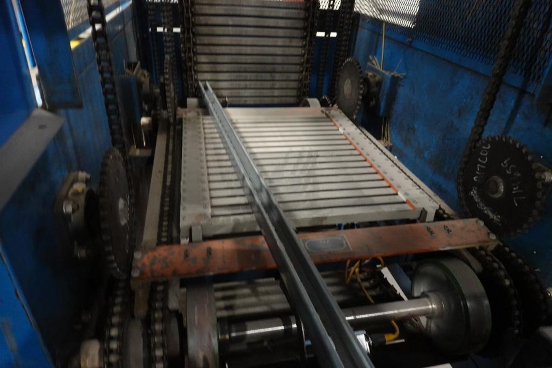 TKF Conveyors case elevator - Image 6 of 14