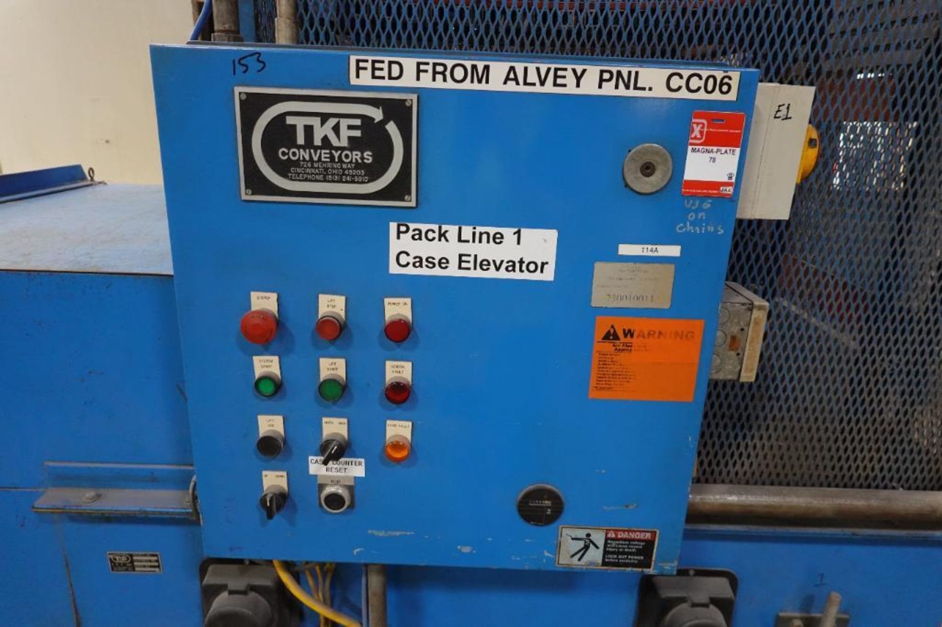 TKF Conveyors case elevator - Image 7 of 8