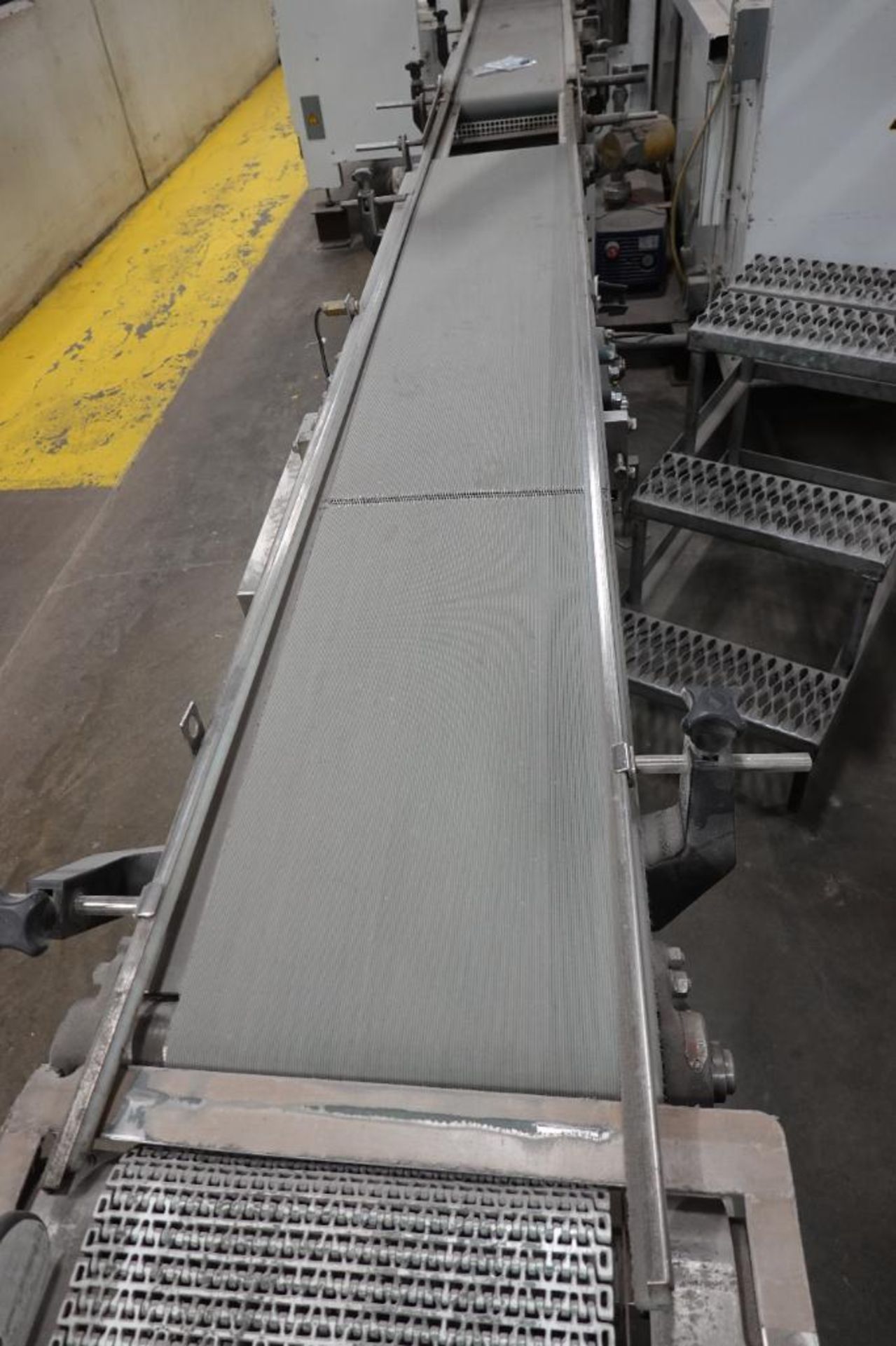 Belt conveyor - Image 2 of 6