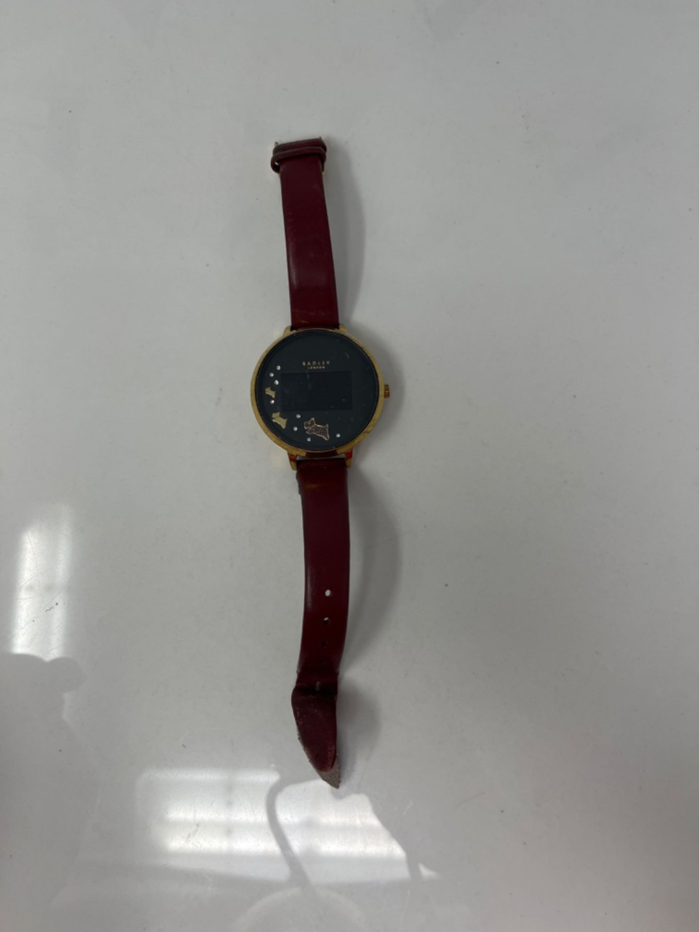 RRP £59.00 RADLEY L SERIES 3 SMART WATCH RED - Image 2 of 2