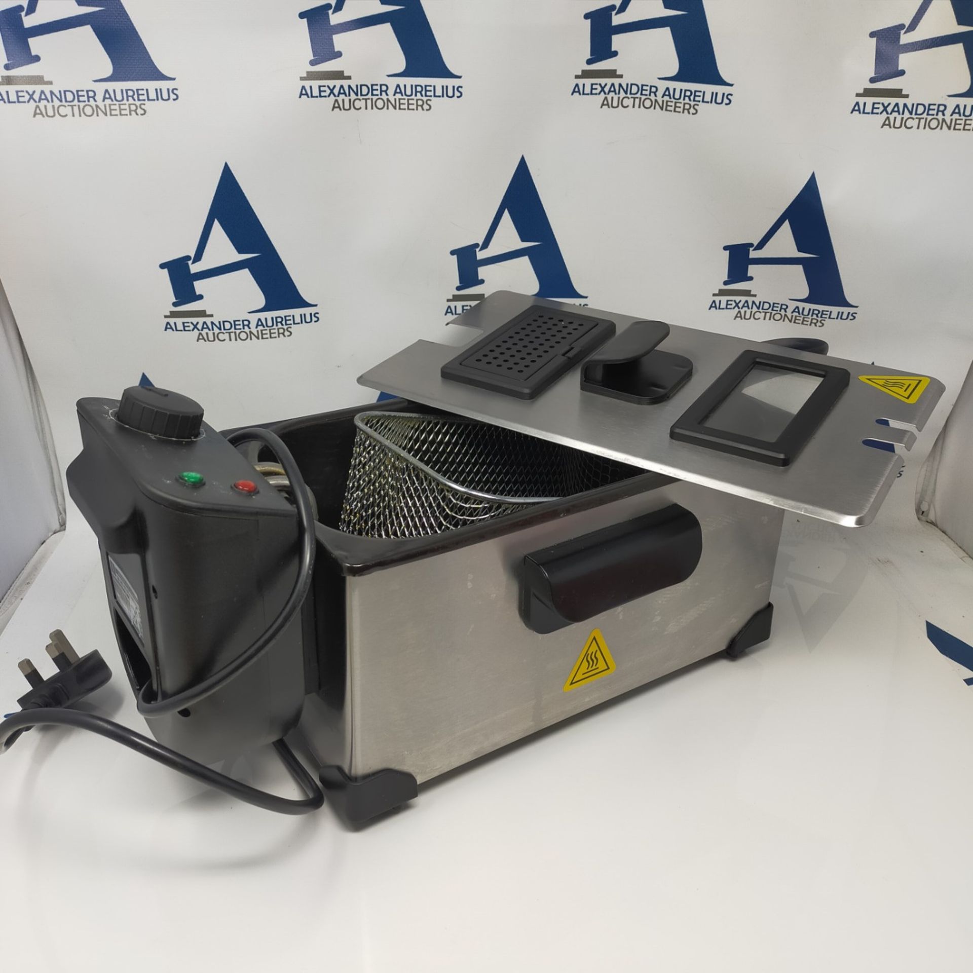 Aigostar Deep Fryer 2200W, 3L, 304 Food Grade Stainless Steel, Temperature Control, Re - Image 2 of 2