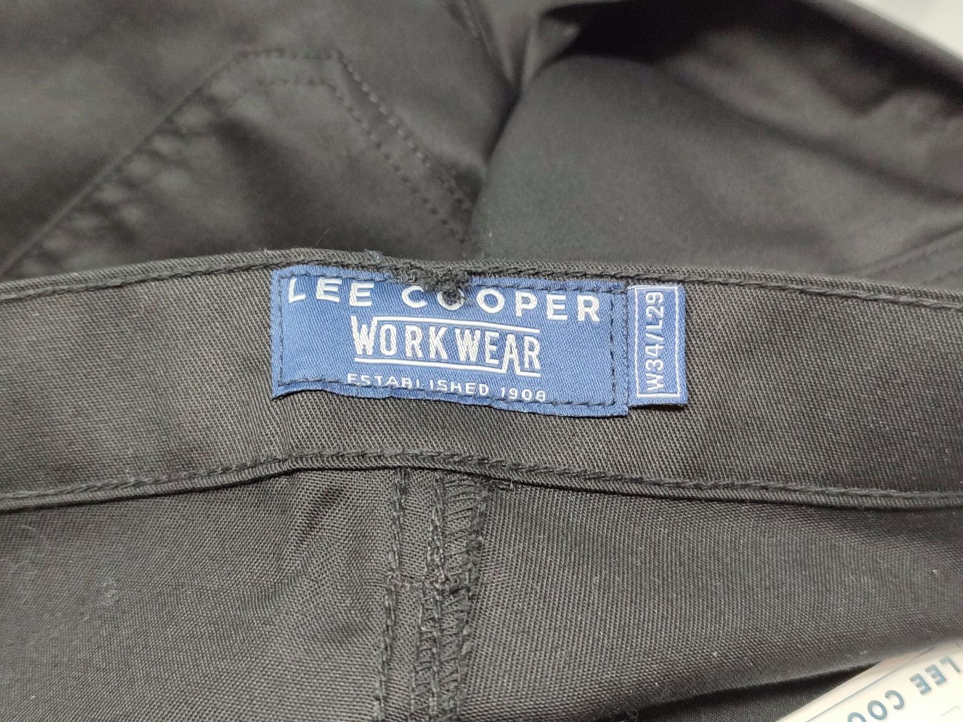 Lee Cooper Mens Cargo Trouser, Black34W/29L (Short) - Image 3 of 3