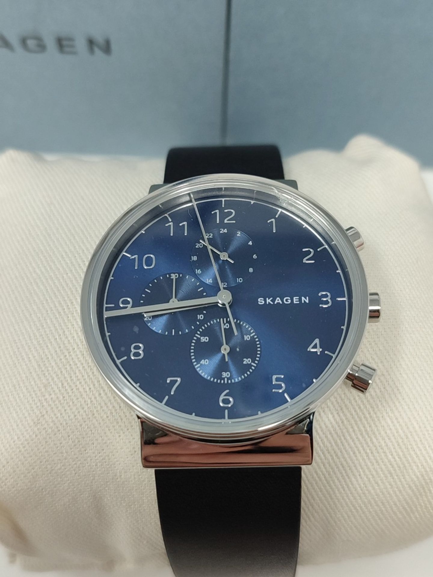 RRP £149.00 Skagen Mens Chronograph Quartz Watch with Leather Strap - Image 2 of 2