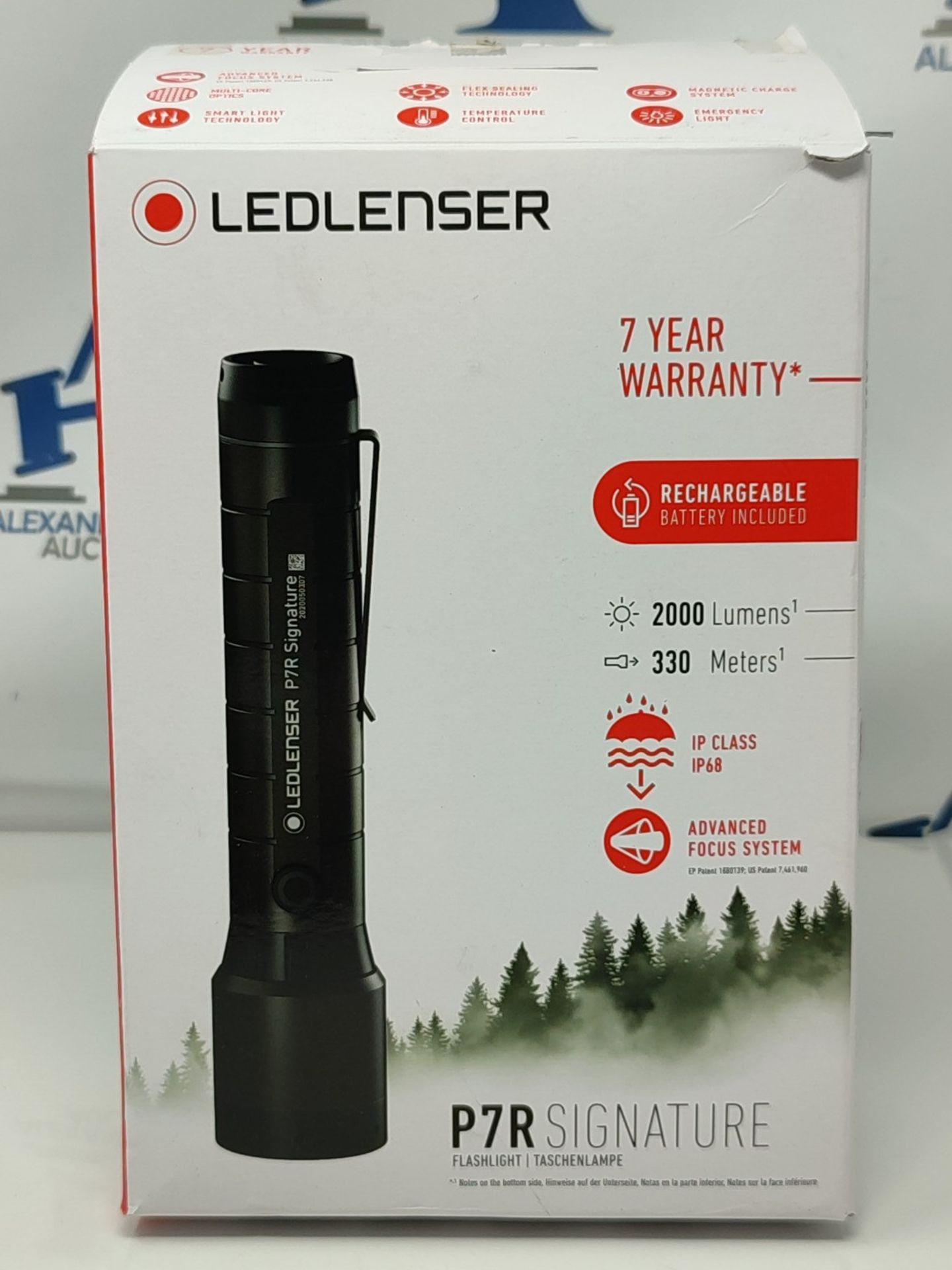 RRP £122.00 Ledlenser P7R Signature - LED Rechargeable Torch, Super Bright 2000 Lumens, Water Resi - Image 2 of 3