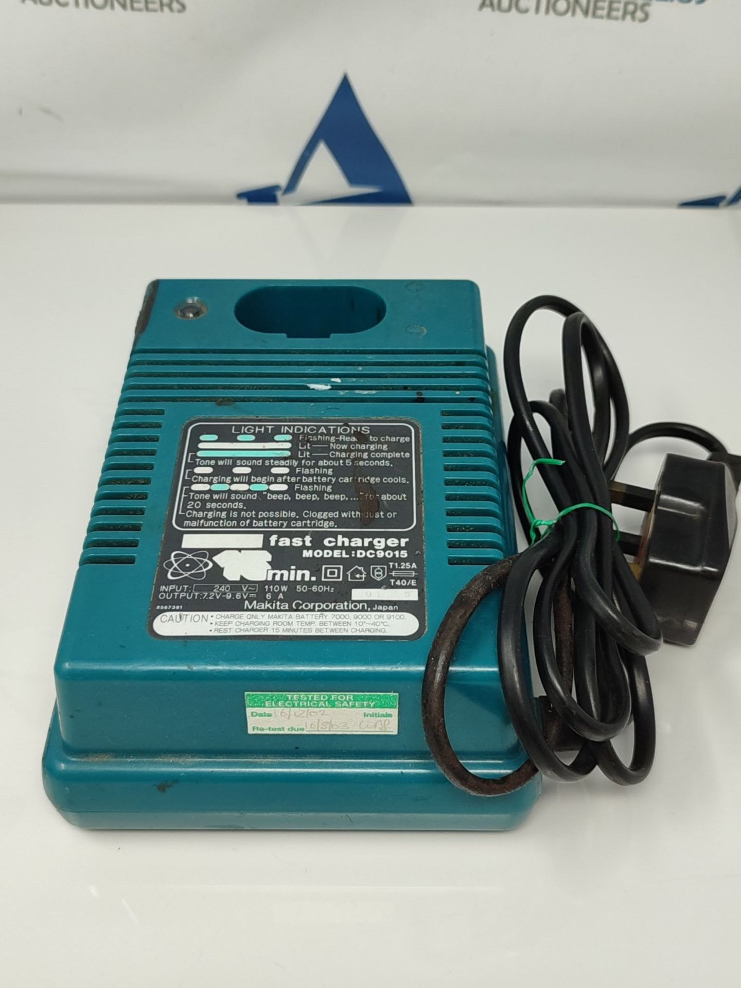 Makita DC9015 Battery Charger