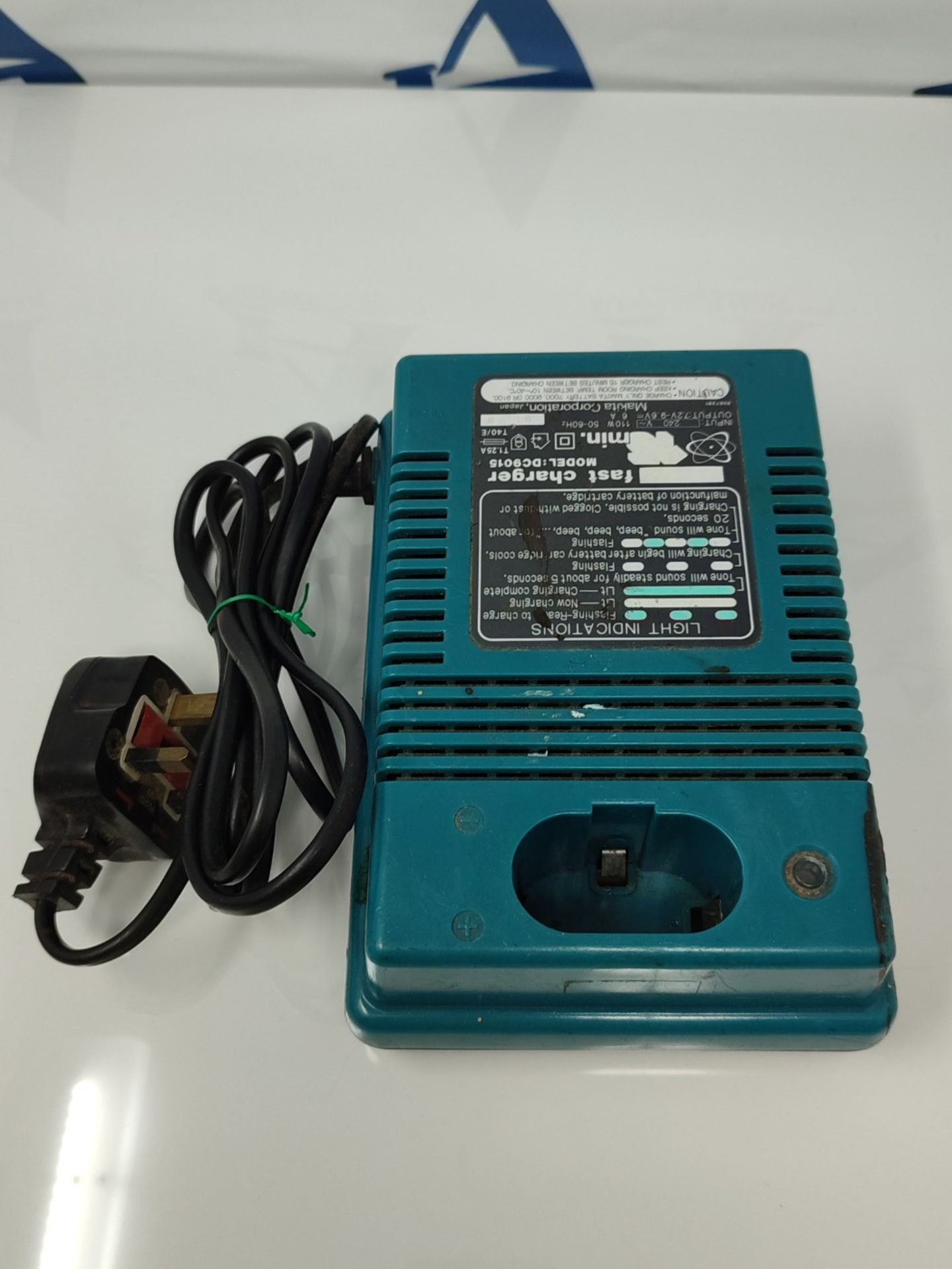 Makita DC9015 Battery Charger - Image 2 of 3