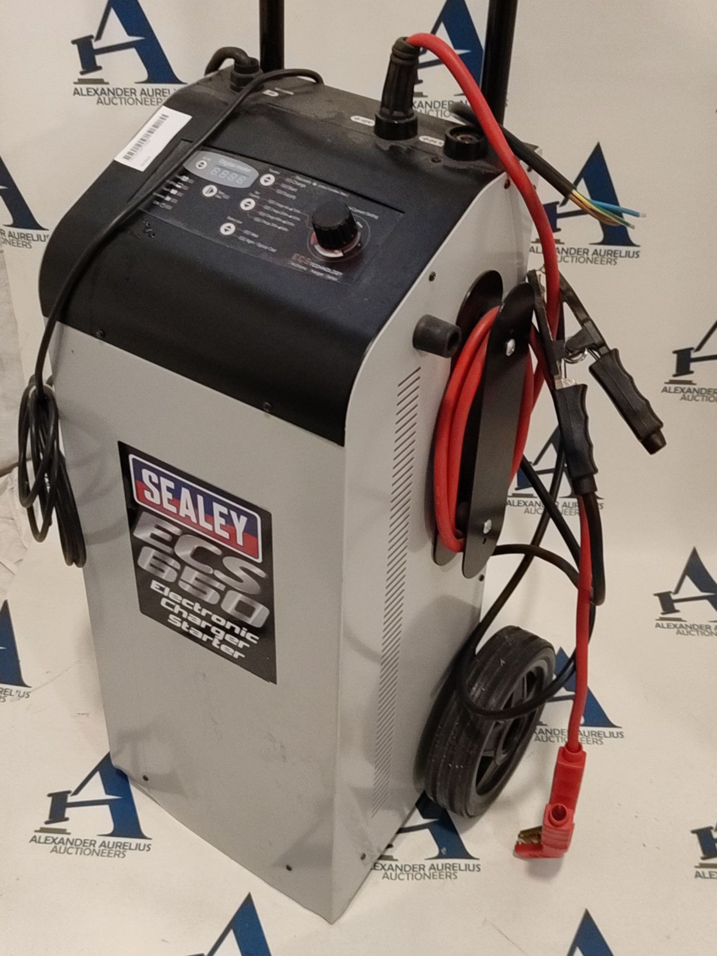 RRP £1055.00 Sealey Electronic Charger Starter 12/24V