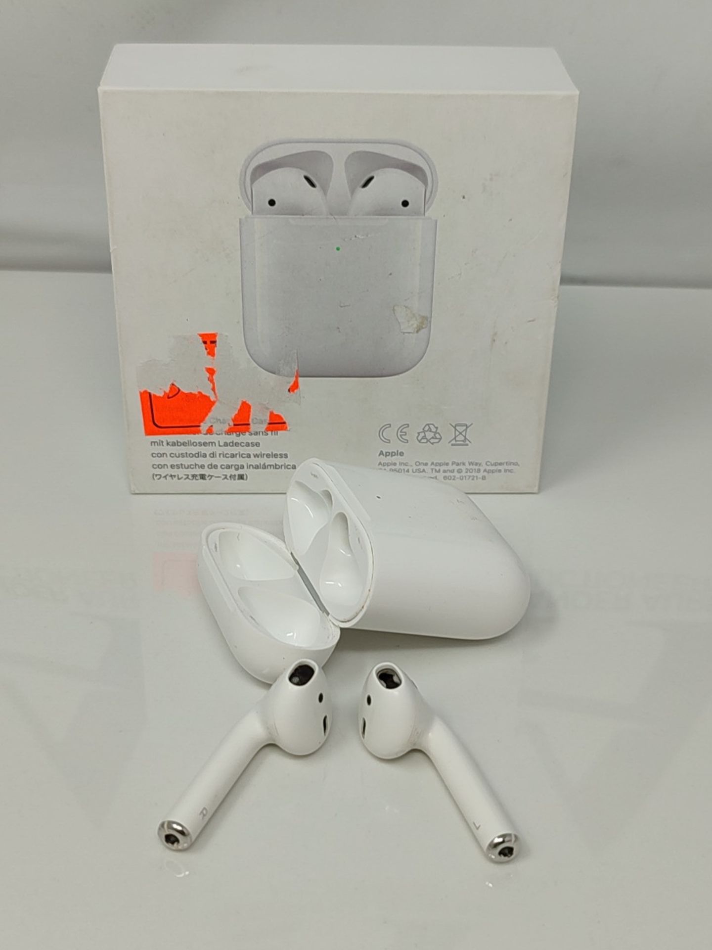 RRP £142.00 Apple AirPods with Wireless Charging Case - Image 2 of 2