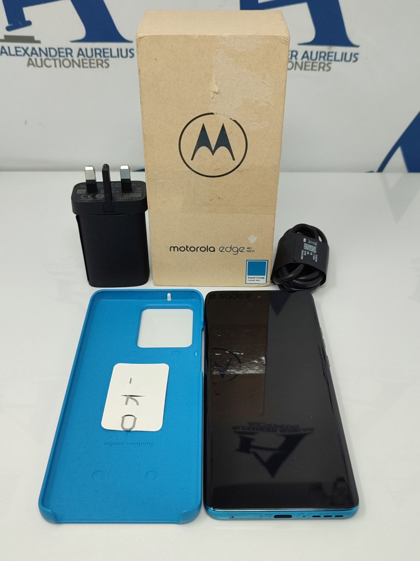 RRP £289.00 Motorola Moto Edge 40 Neo 12+256 - Blue - Image 2 of 3