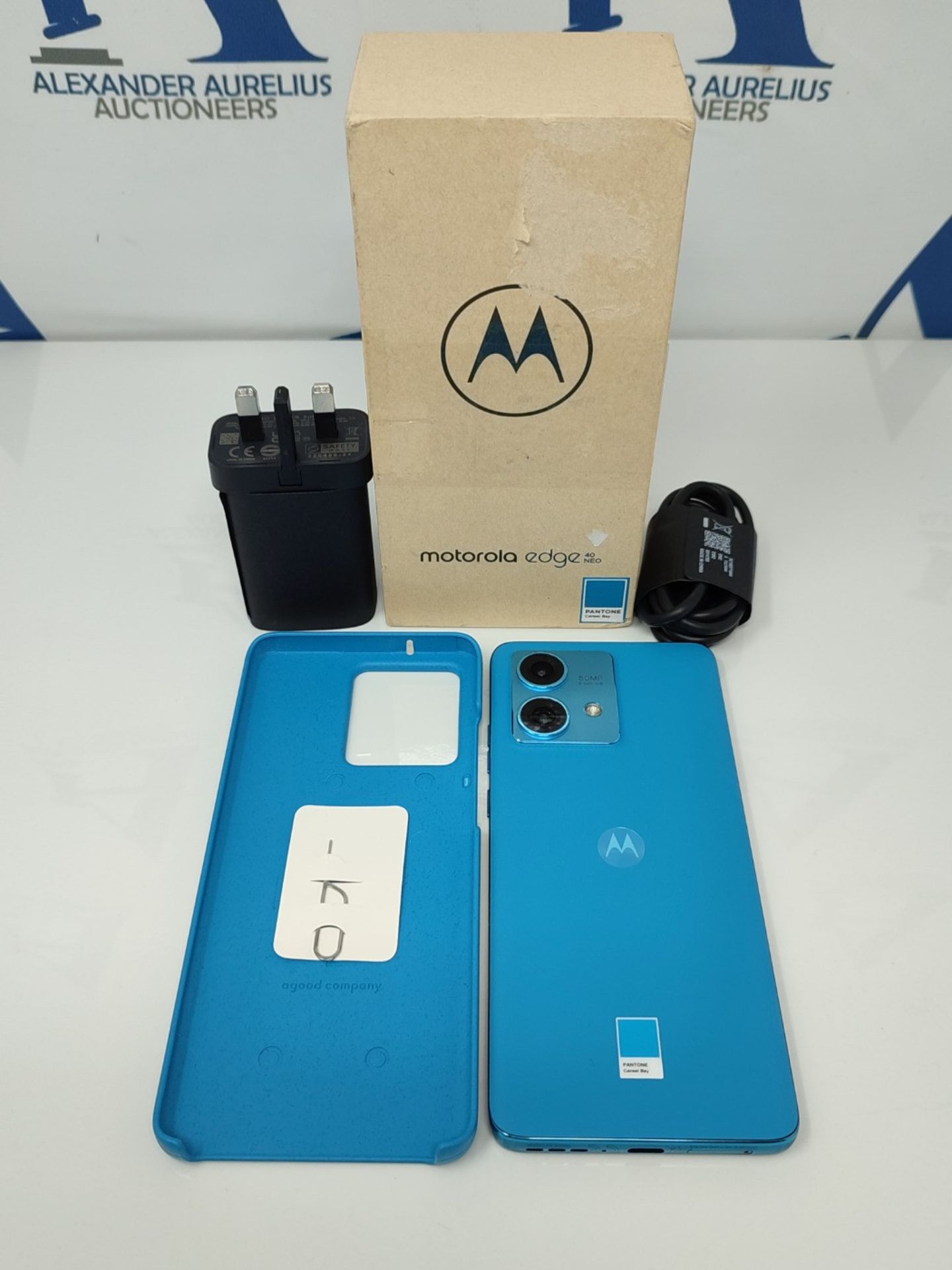 RRP £289.00 Motorola Moto Edge 40 Neo 12+256 - Blue - Image 3 of 3