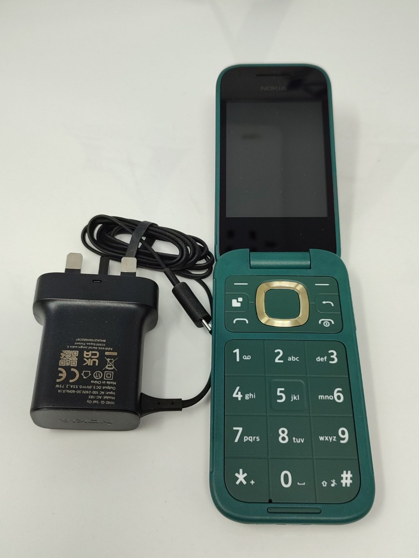 RRP £55.00 Nokia 2660 Flip Feature Phone with 2.8" display, 4G Connectivity, built-in camera, MP3 - Image 3 of 3