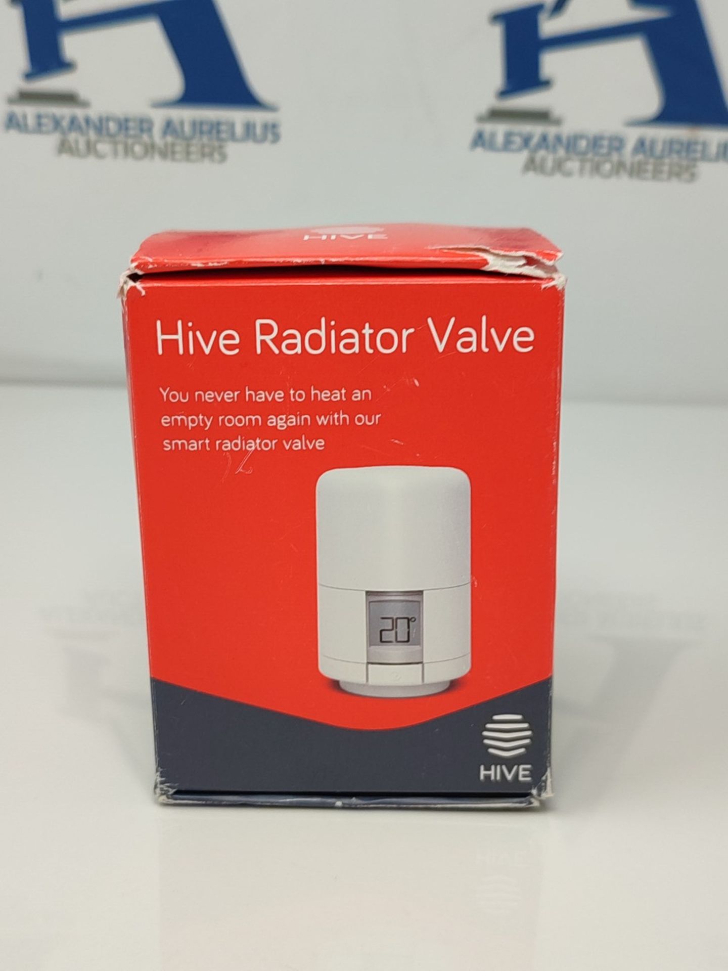 Hive Smart Heating Thermostatic Radiator Valve (TRV) with Smartphone Compatibility, Wh - Bild 2 aus 3