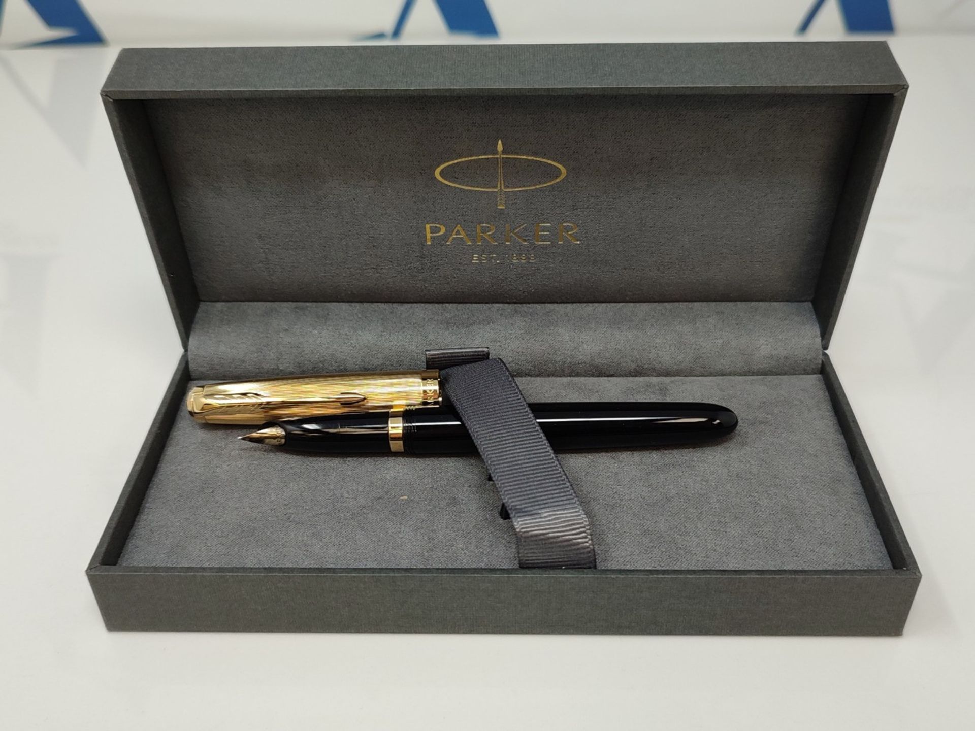 RRP £134.00 Parker 51 Fountain Pen | Deluxe Black Barrel with Gold Trim | Medium 18k Gold Nib with - Bild 3 aus 3
