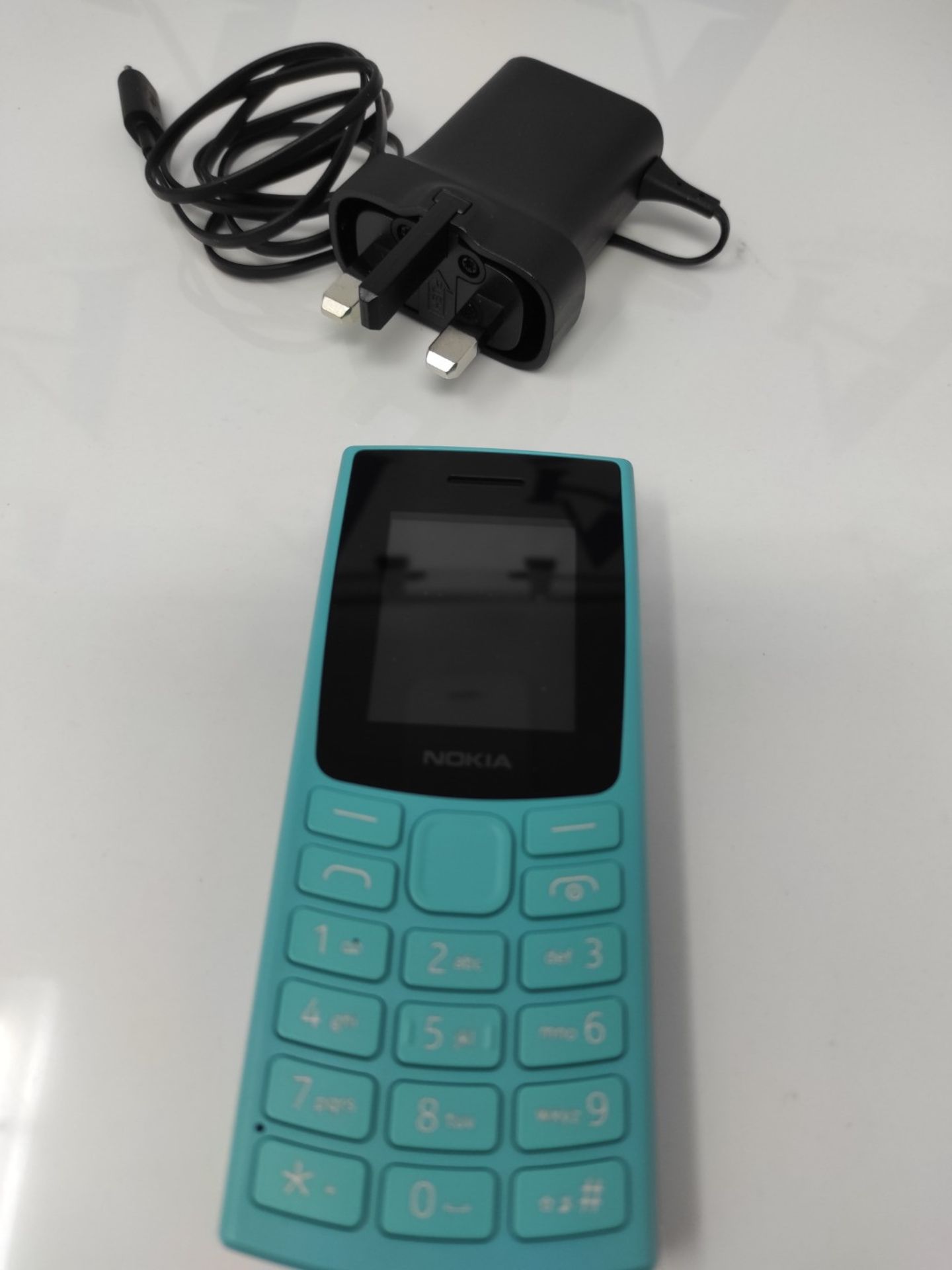 Nokia 105 2G Feature Phone with long-lasting battery, 12 hours of talk-time, wireless - Image 2 of 3