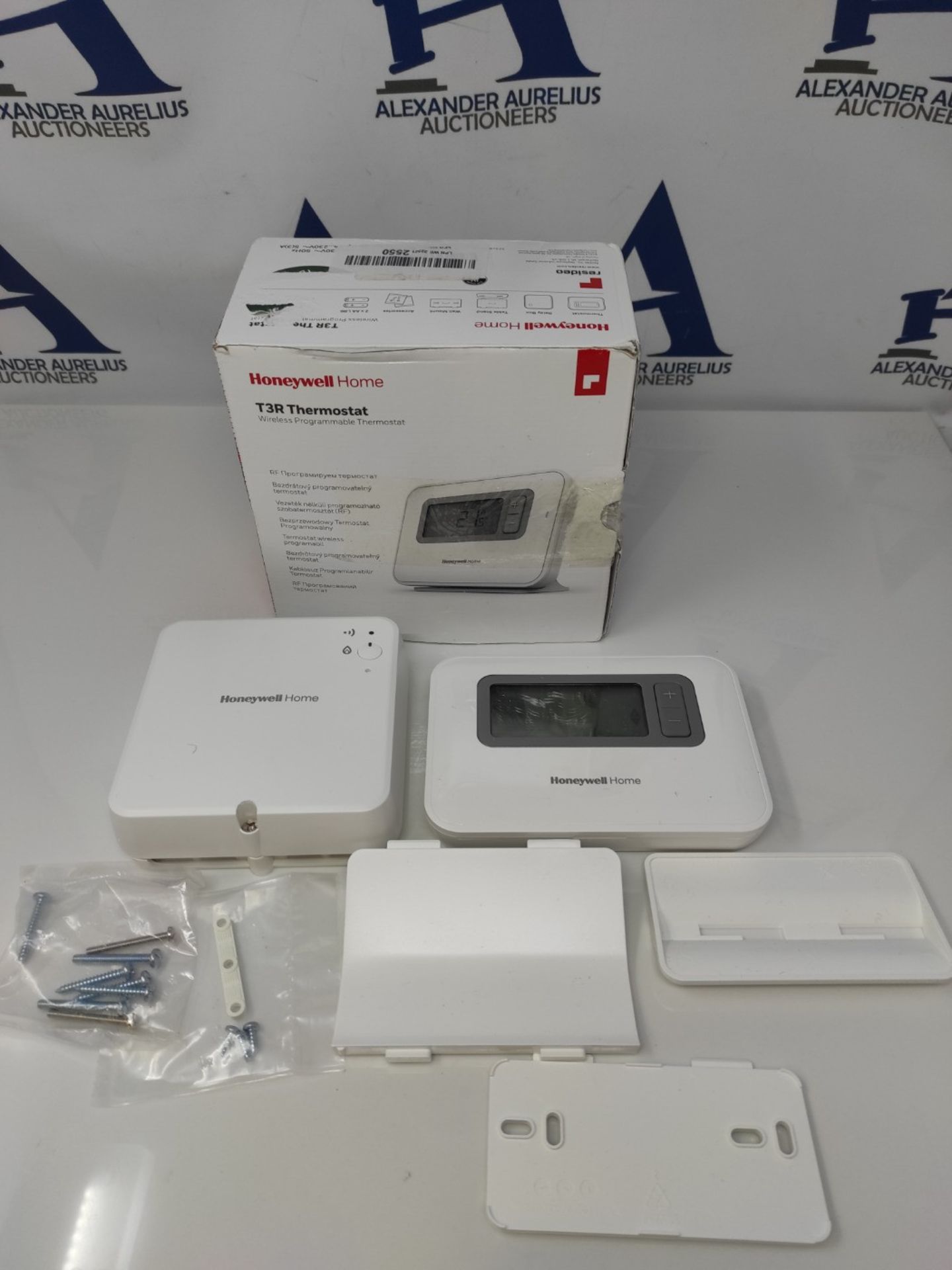 RRP £164.00 Honeywell T3R 7 Day Programmable Thermostat