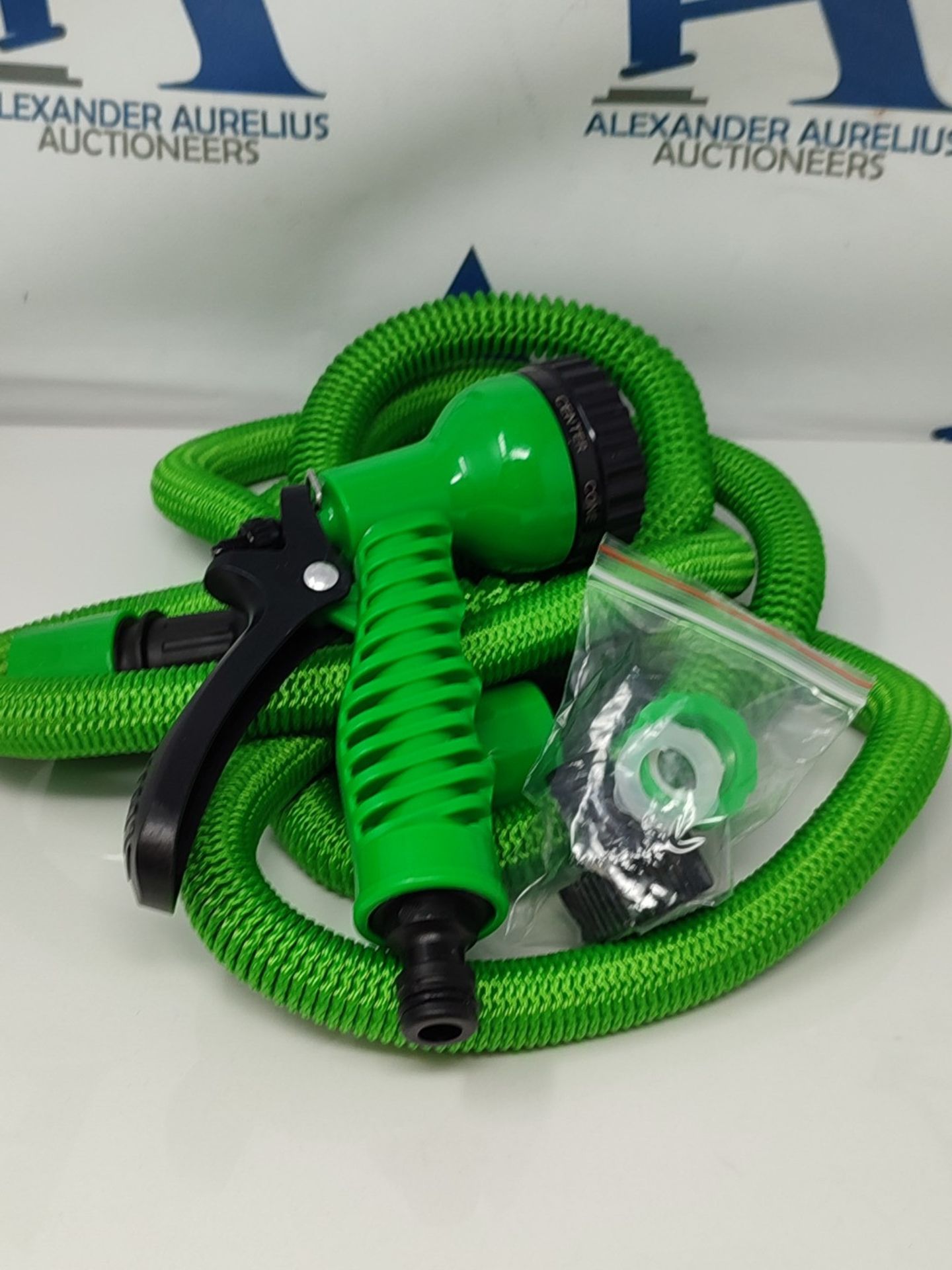 Navaris 7.5m Expandable Garden Hose - Flexible Water Pipe with Double Latex Core, 7 Pa