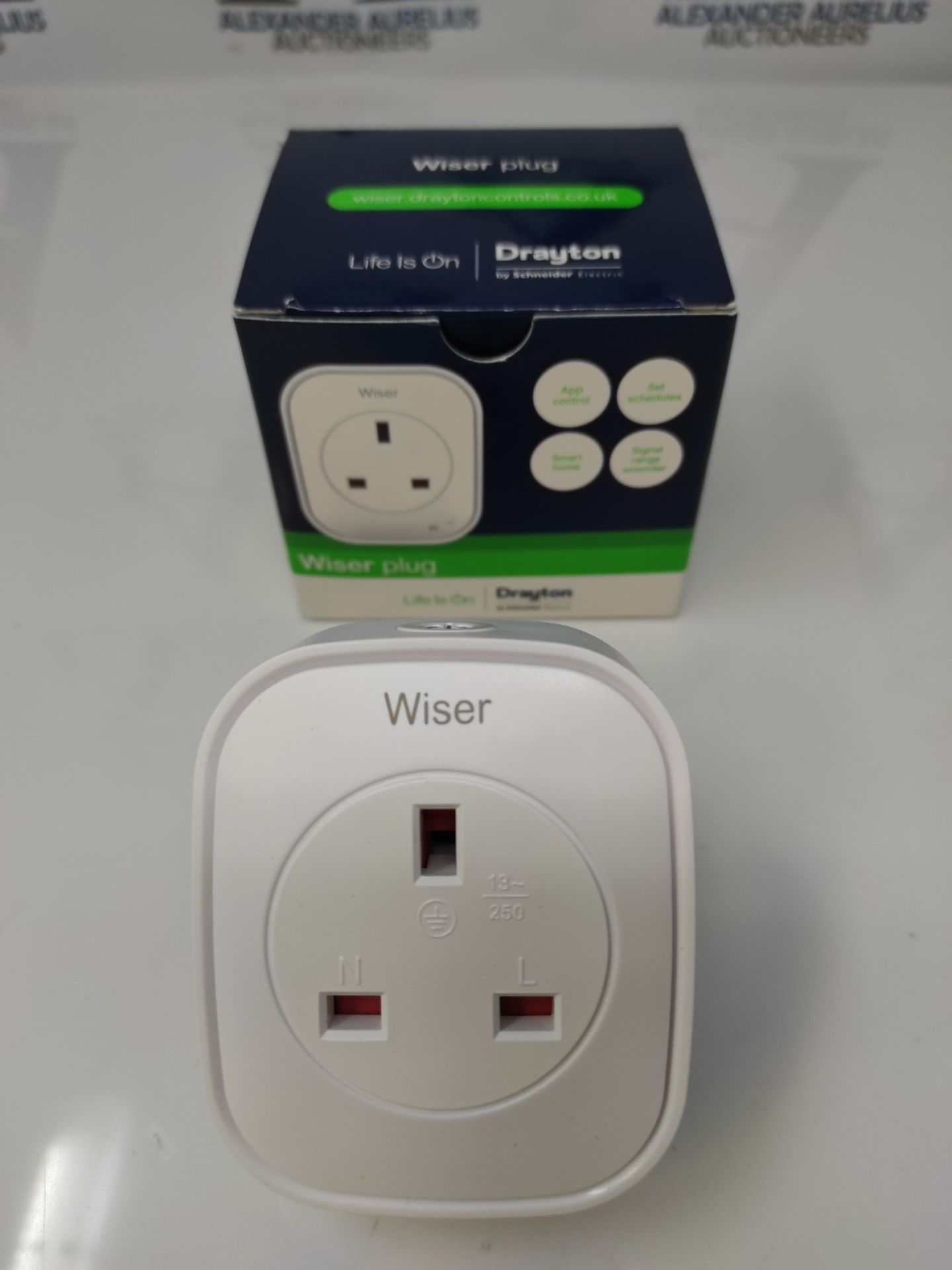 Drayton Wiser Smart Plug & Smart Heating System Range Extender - Works with Amazon Ale - Image 2 of 3